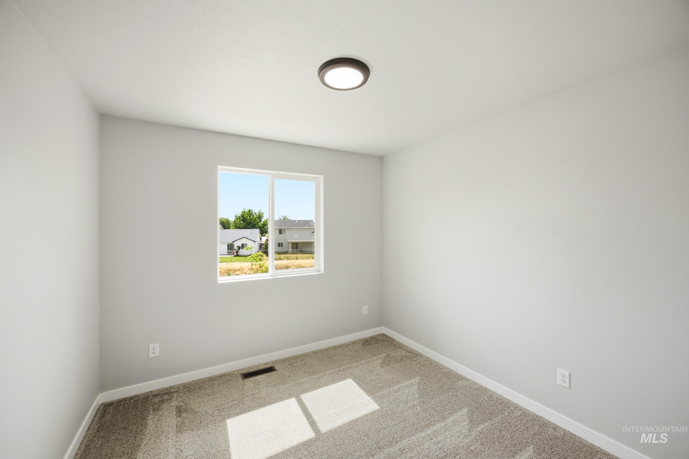 1680 Gyrfalcon St, Middleton, Idaho 83644, 4 Bedrooms, 2.5 Bathrooms, Residential For Sale, Price $444,990,MLS 98996100