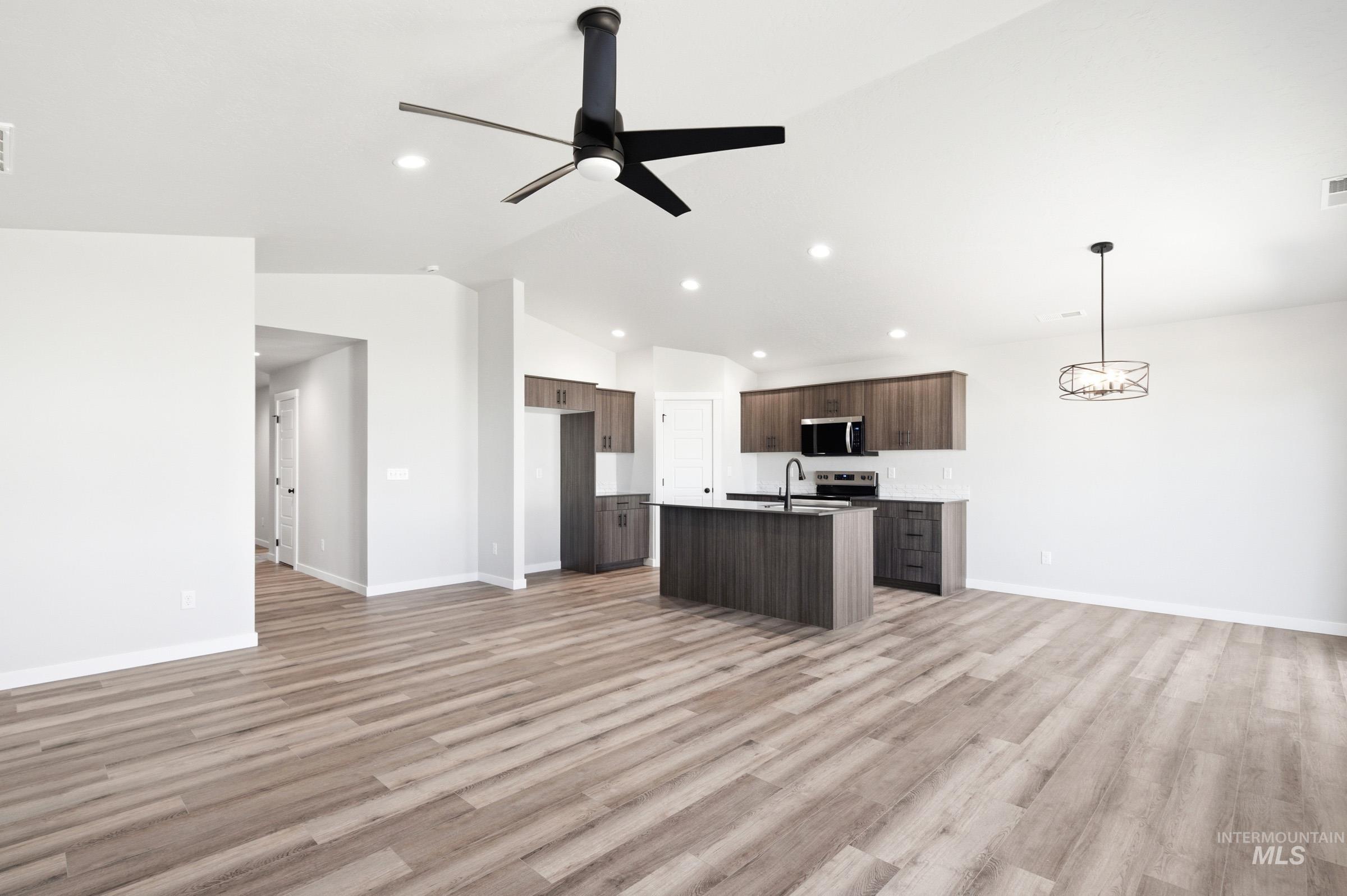 9458 W Blazing Star St, Nampa, Idaho 83687, 3 Bedrooms, 2 Bathrooms, Residential For Sale, Price $434,990,MLS 98996102