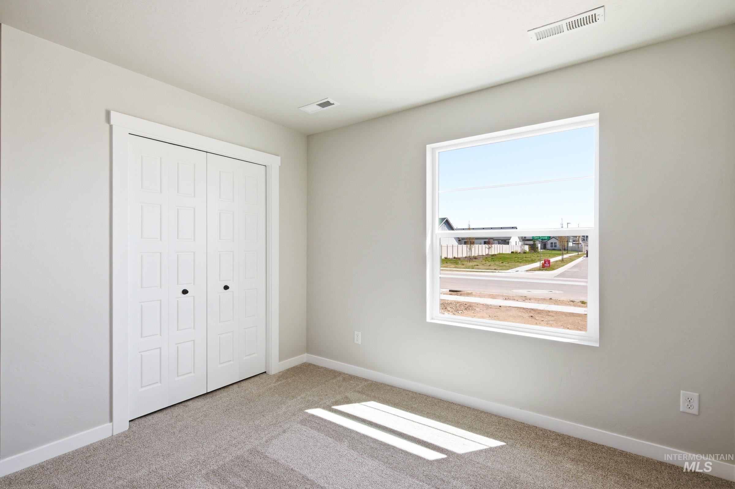 9458 W Blazing Star St, Nampa, Idaho 83687, 3 Bedrooms, 2 Bathrooms, Residential For Sale, Price $434,990,MLS 98996102