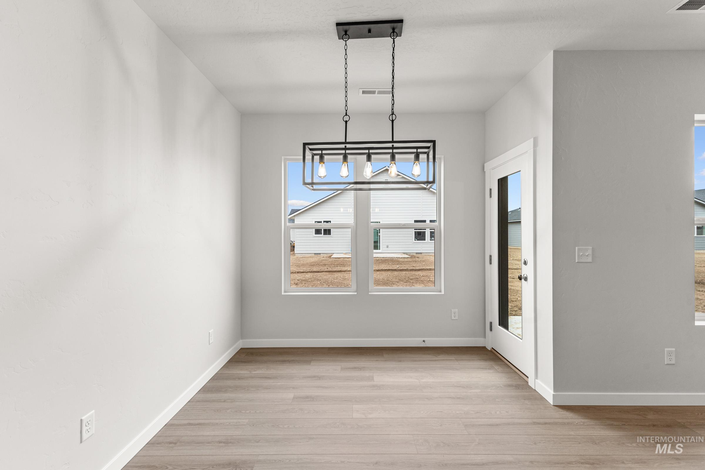 9470 W Cosmic St, Nampa, Idaho 83687, 4 Bedrooms, 2 Bathrooms, Residential For Sale, Price $439,990,MLS 98996104