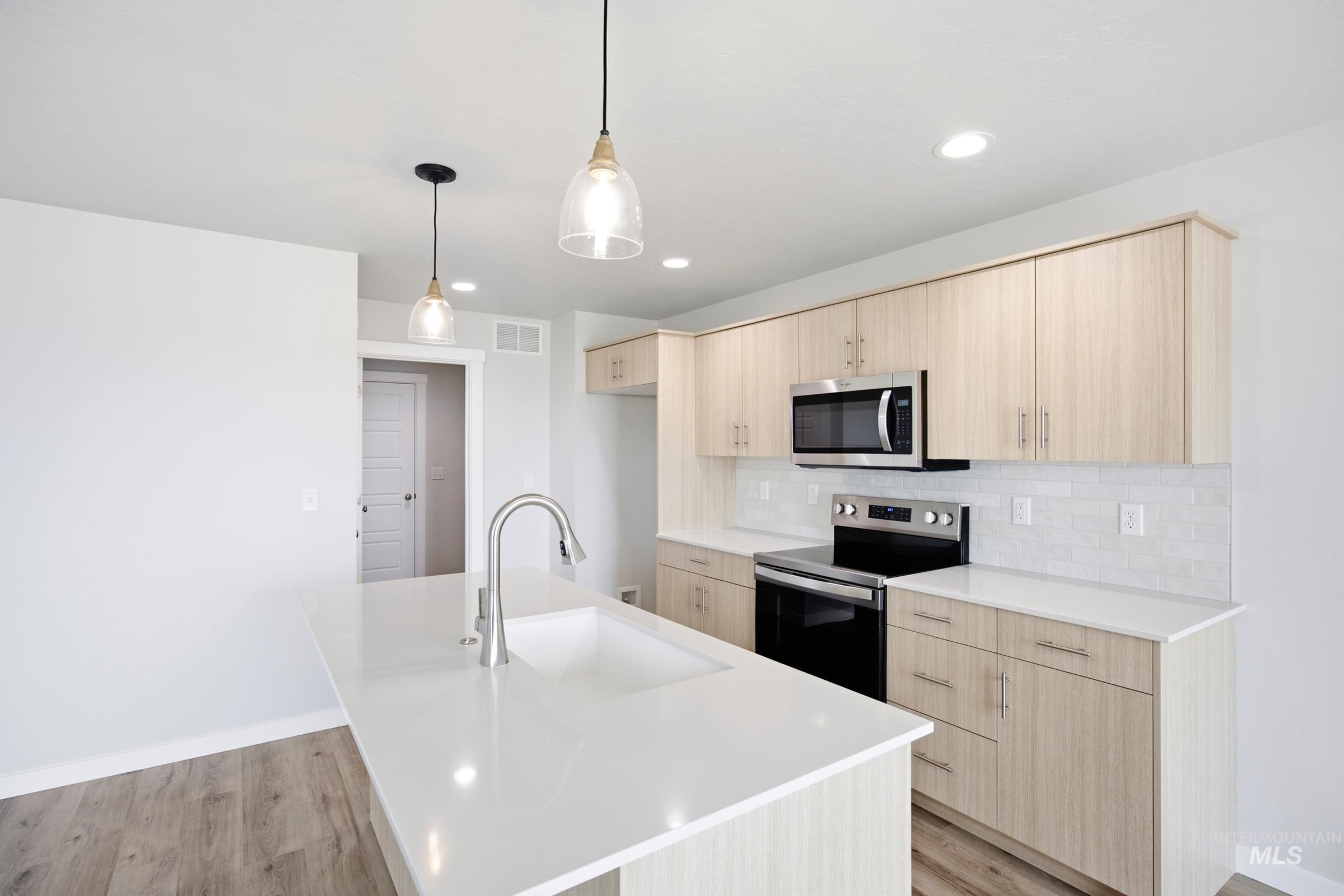 1413 W Braden Dr, Meridian, Idaho 83642, 3 Bedrooms, 2.5 Bathrooms, Residential For Sale, Price $434,990,MLS 98996117