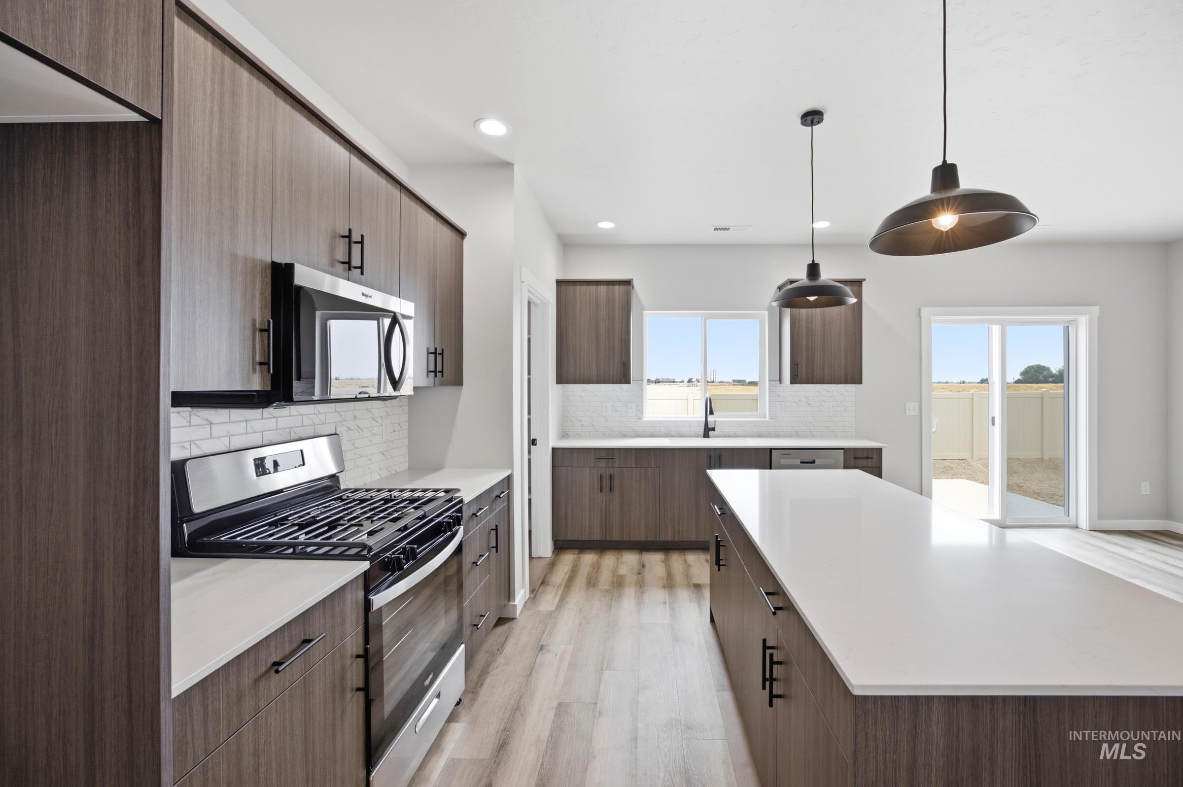 1355 W Braden Dr, Meridian, Idaho 83642, 3 Bedrooms, 2.5 Bathrooms, Residential For Sale, Price $474,990,MLS 98996118