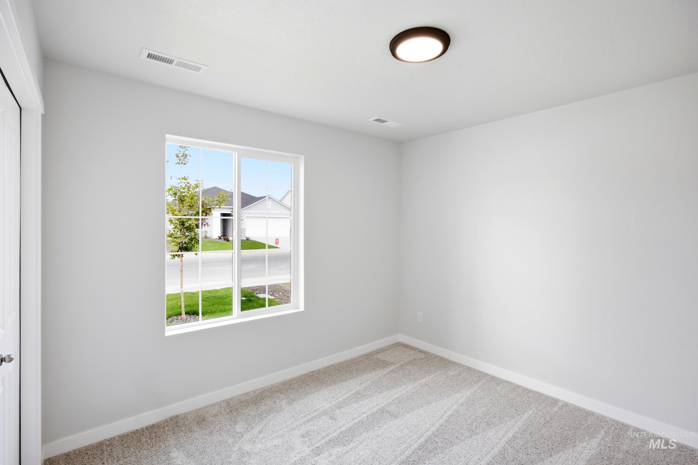 120 N Tideberry Ave, Kuna, Idaho 83634, 4 Bedrooms, 2 Bathrooms, Residential For Sale, Price $444,990,MLS 98996124