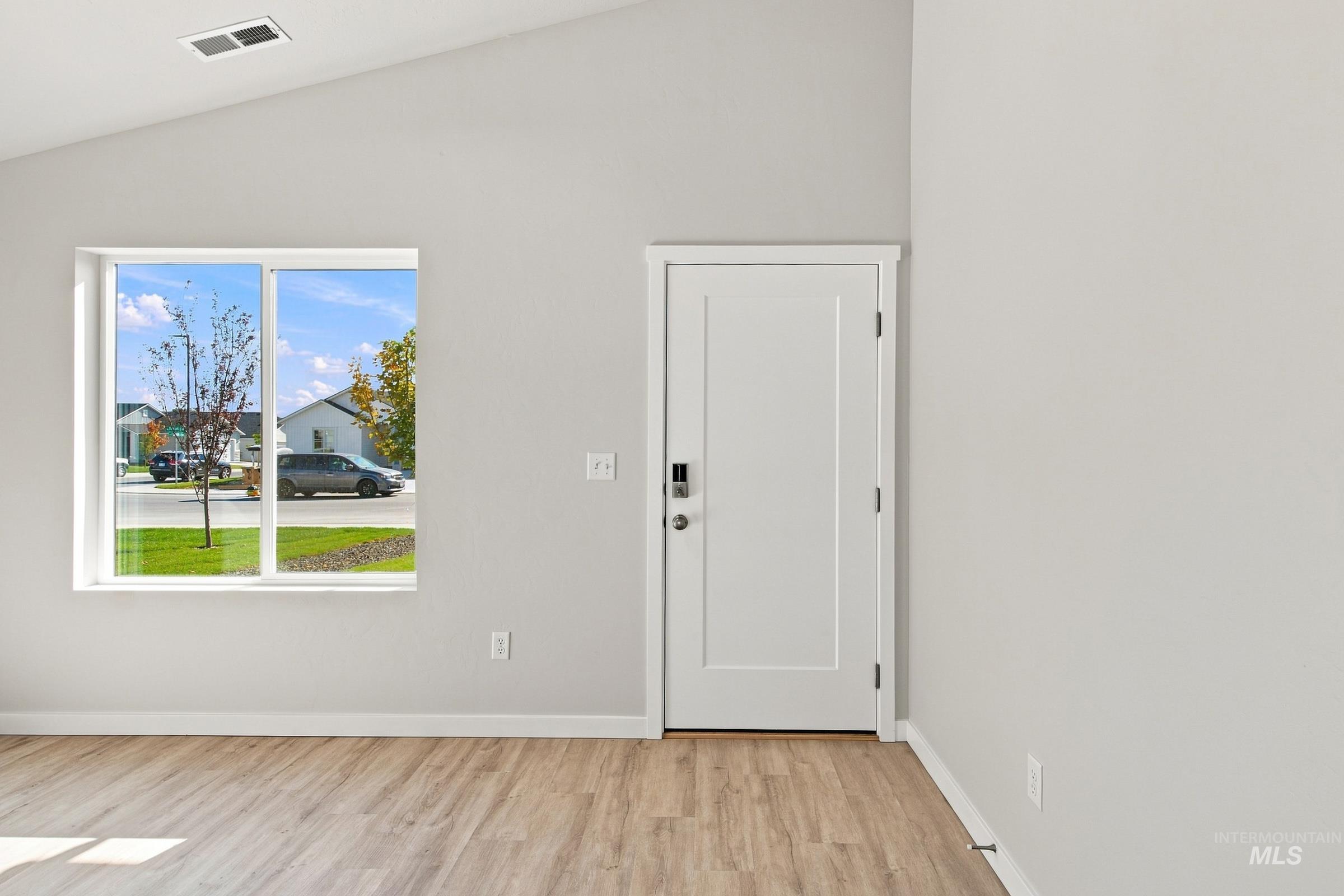 337 N Tideberry Ave, Kuna, Idaho 83634, 3 Bedrooms, 2 Bathrooms, Residential For Sale, Price $399,990,MLS 98996126