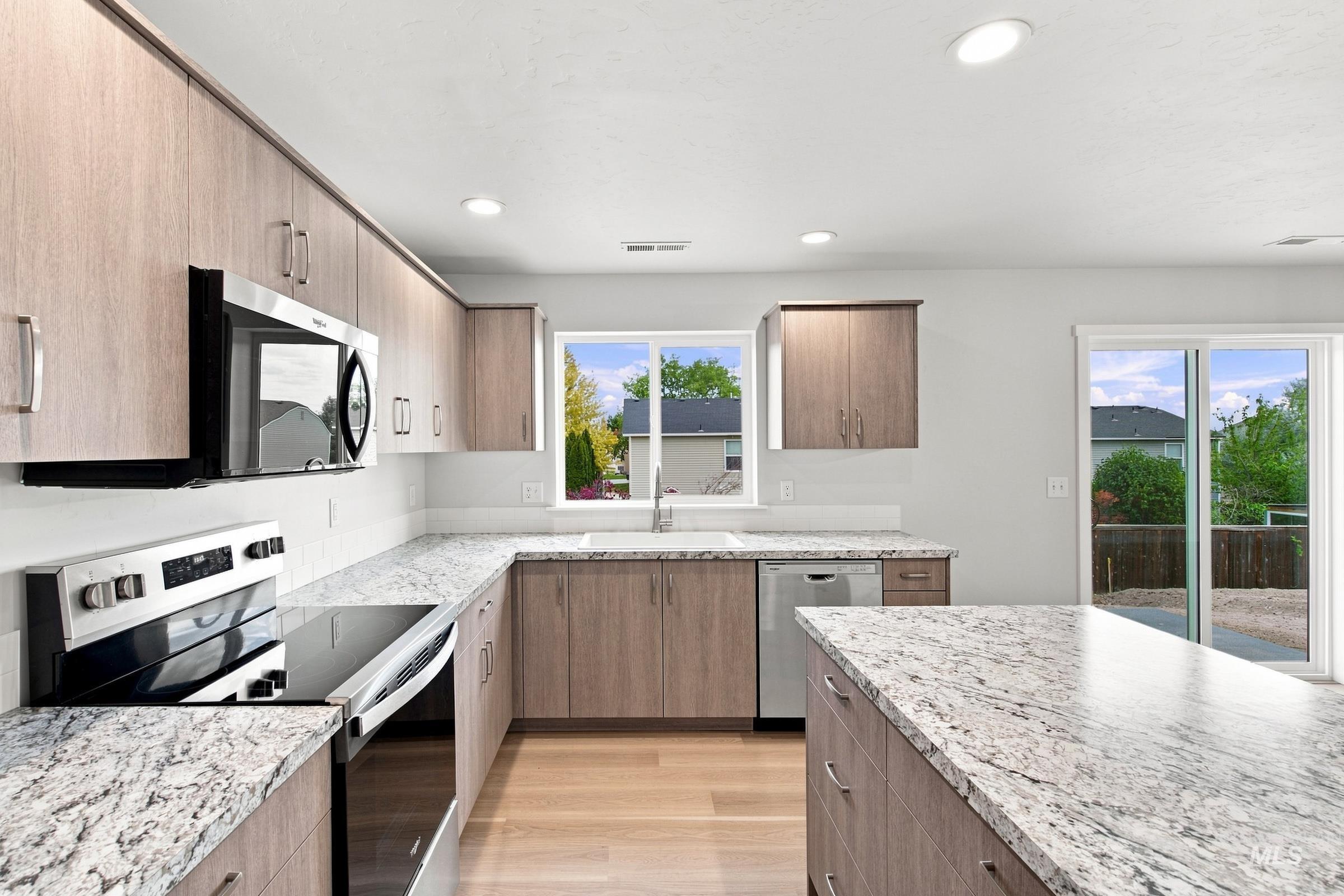 14080 Shiny Spruce St, Caldwell, Idaho 83607, 4 Bedrooms, 2.5 Bathrooms, Residential For Sale, Price $449,990,MLS 98996127