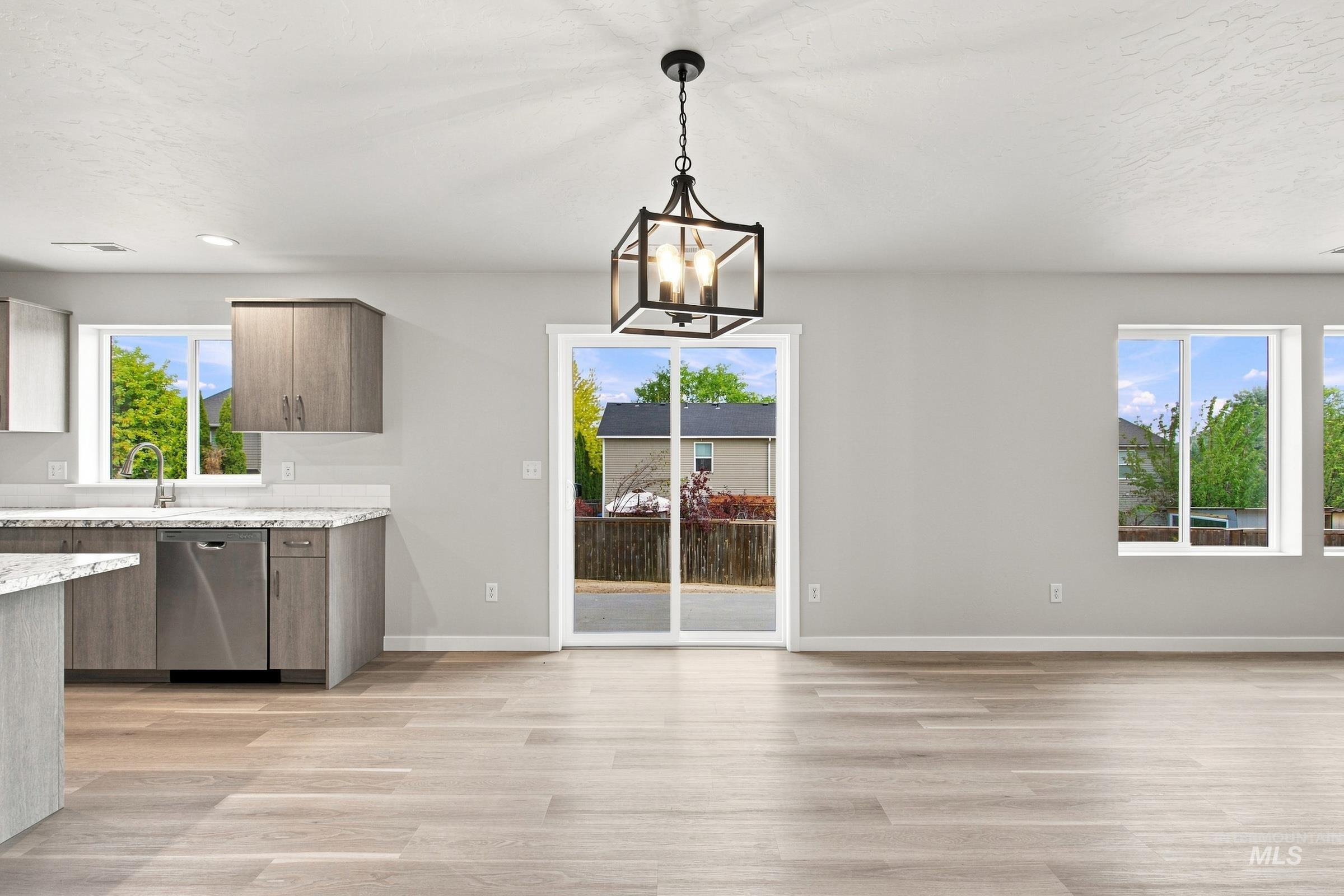 14080 Shiny Spruce St, Caldwell, Idaho 83607, 4 Bedrooms, 2.5 Bathrooms, Residential For Sale, Price $449,990,MLS 98996127
