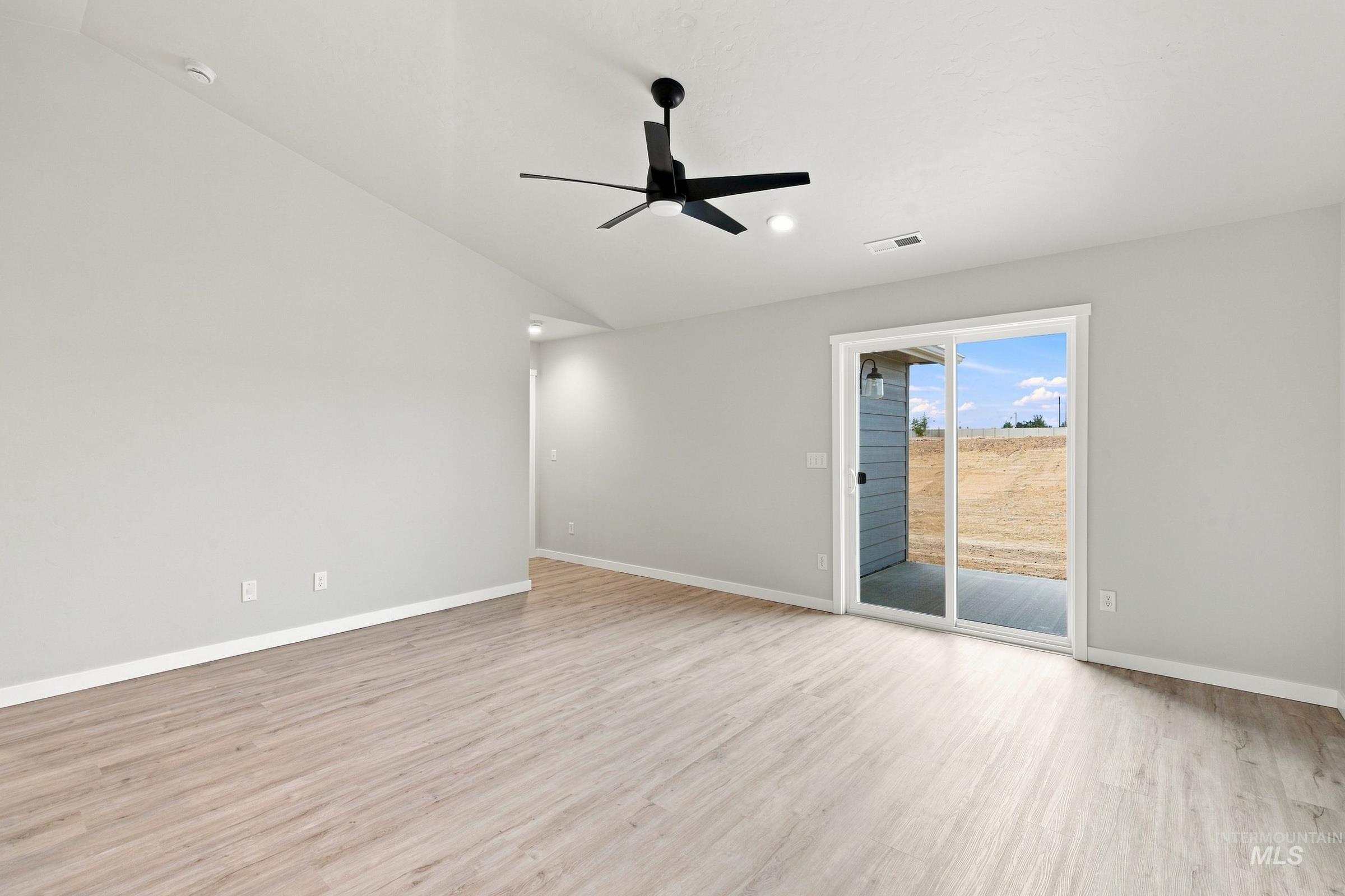 14113 Shiny Spruce St, Caldwell, Idaho 83607, 3 Bedrooms, 2 Bathrooms, Residential For Sale, Price $404,990,MLS 98996129