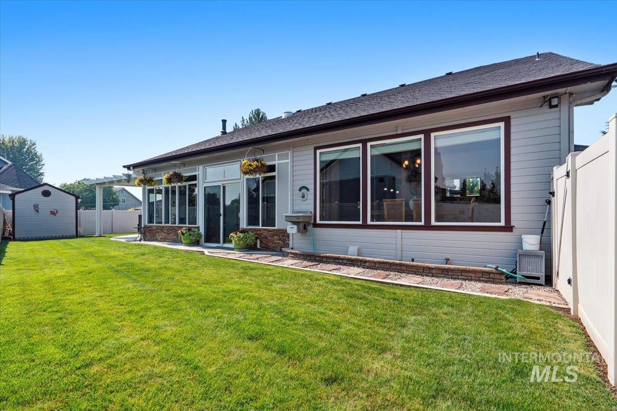 238 E Burney Glen Dr, Meridian, Idaho 83646, 2 Bedrooms, 2 Bathrooms, Residential For Sale, Price $599,900,MLS 98996146