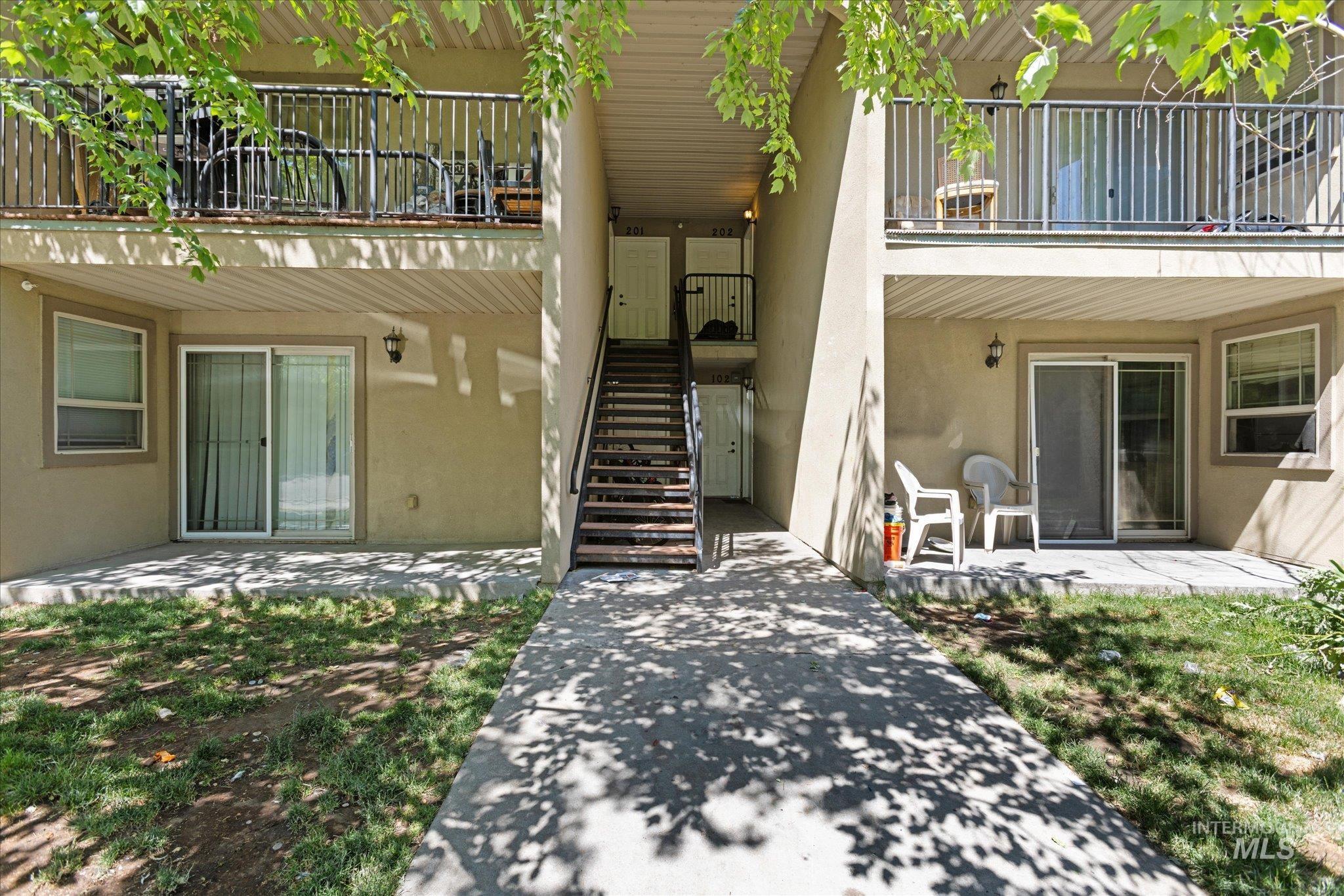 9212 W Brogan Dr -A, Boise, Idaho 83709, 3 Bedrooms, 2 Bathrooms, Residential Income For Sale, Price $875,000,MLS 98996155