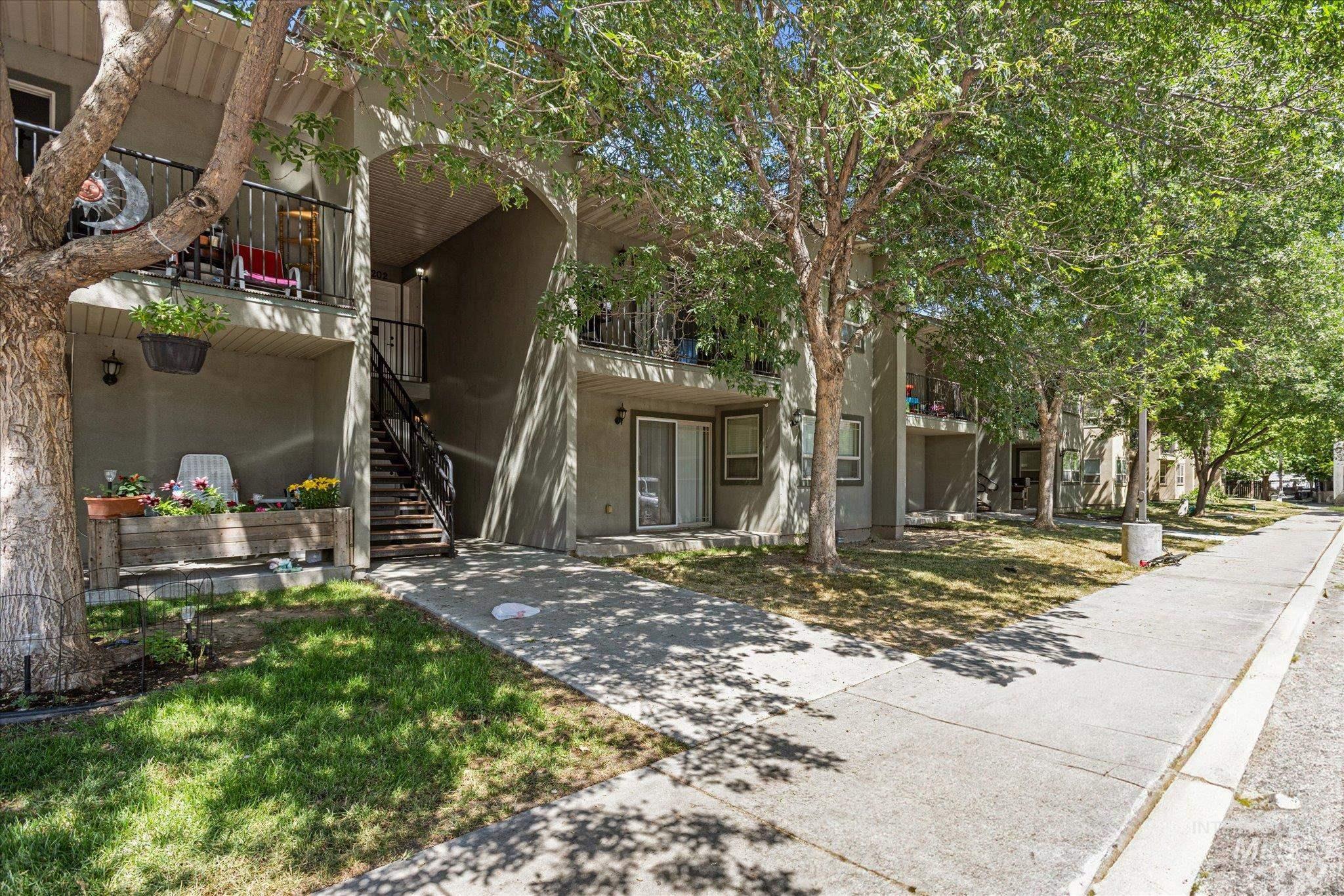 9212 W Brogan Dr -A, Boise, Idaho 83709, 3 Bedrooms, 2 Bathrooms, Residential Income For Sale, Price $875,000,MLS 98996155