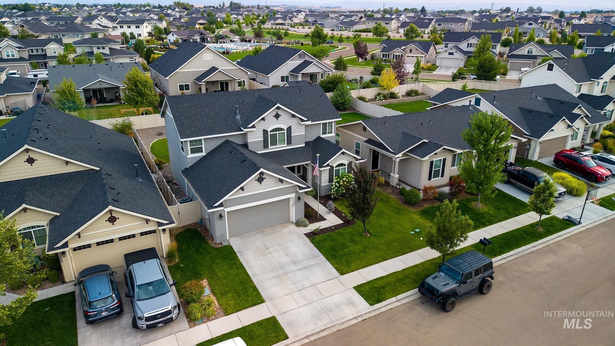 11701 W Pachino Drive, Nampa, Idaho 83686, 4 Bedrooms, 3 Bathrooms, Residential For Sale, Price $500,000,MLS 98996176