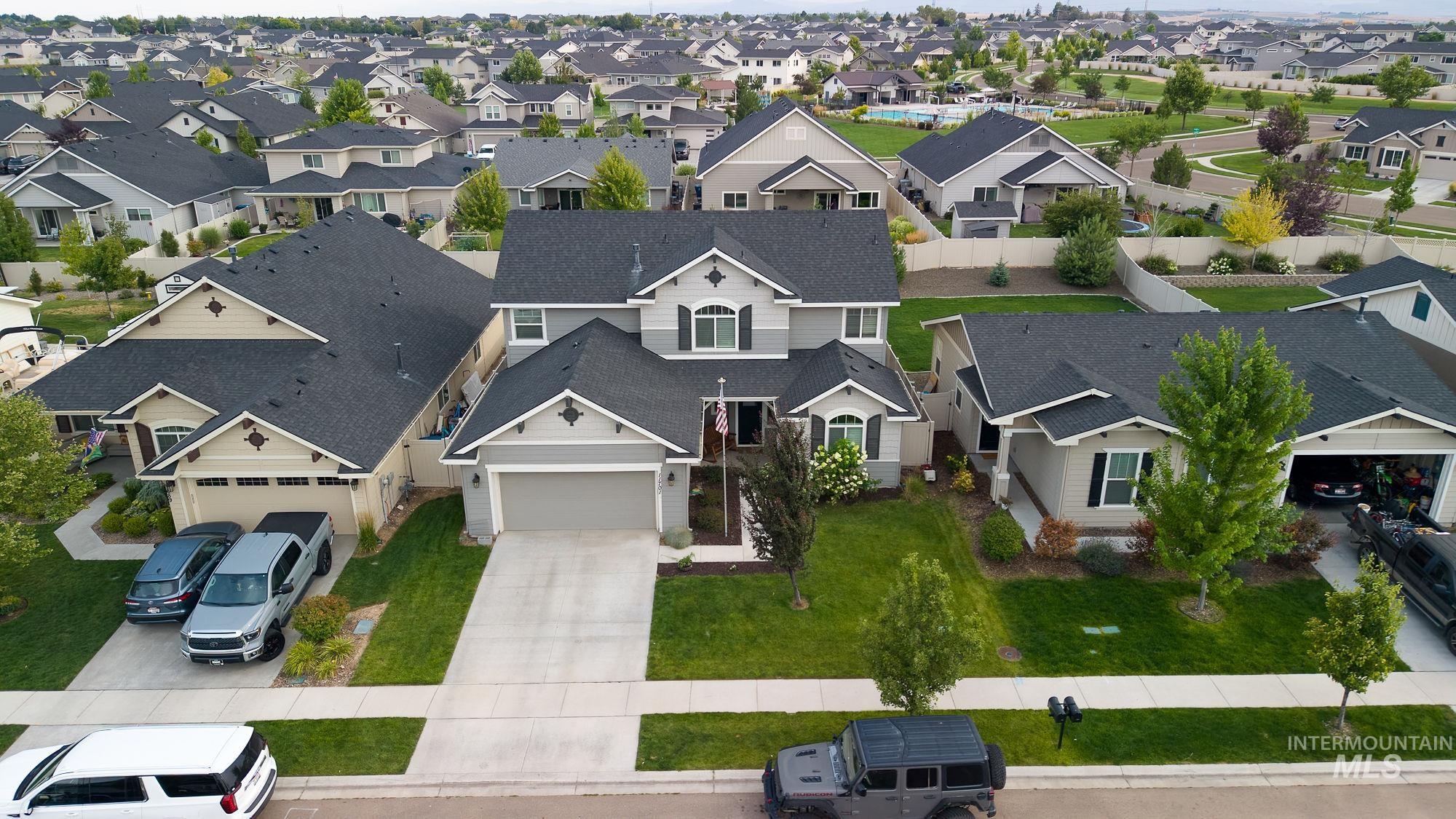 11701 W Pachino Drive, Nampa, Idaho 83686, 4 Bedrooms, 3 Bathrooms, Residential For Sale, Price $500,000,MLS 98996176