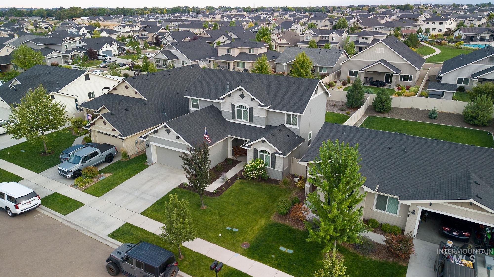 11701 W Pachino Drive, Nampa, Idaho 83686, 4 Bedrooms, 3 Bathrooms, Residential For Sale, Price $500,000,MLS 98996176