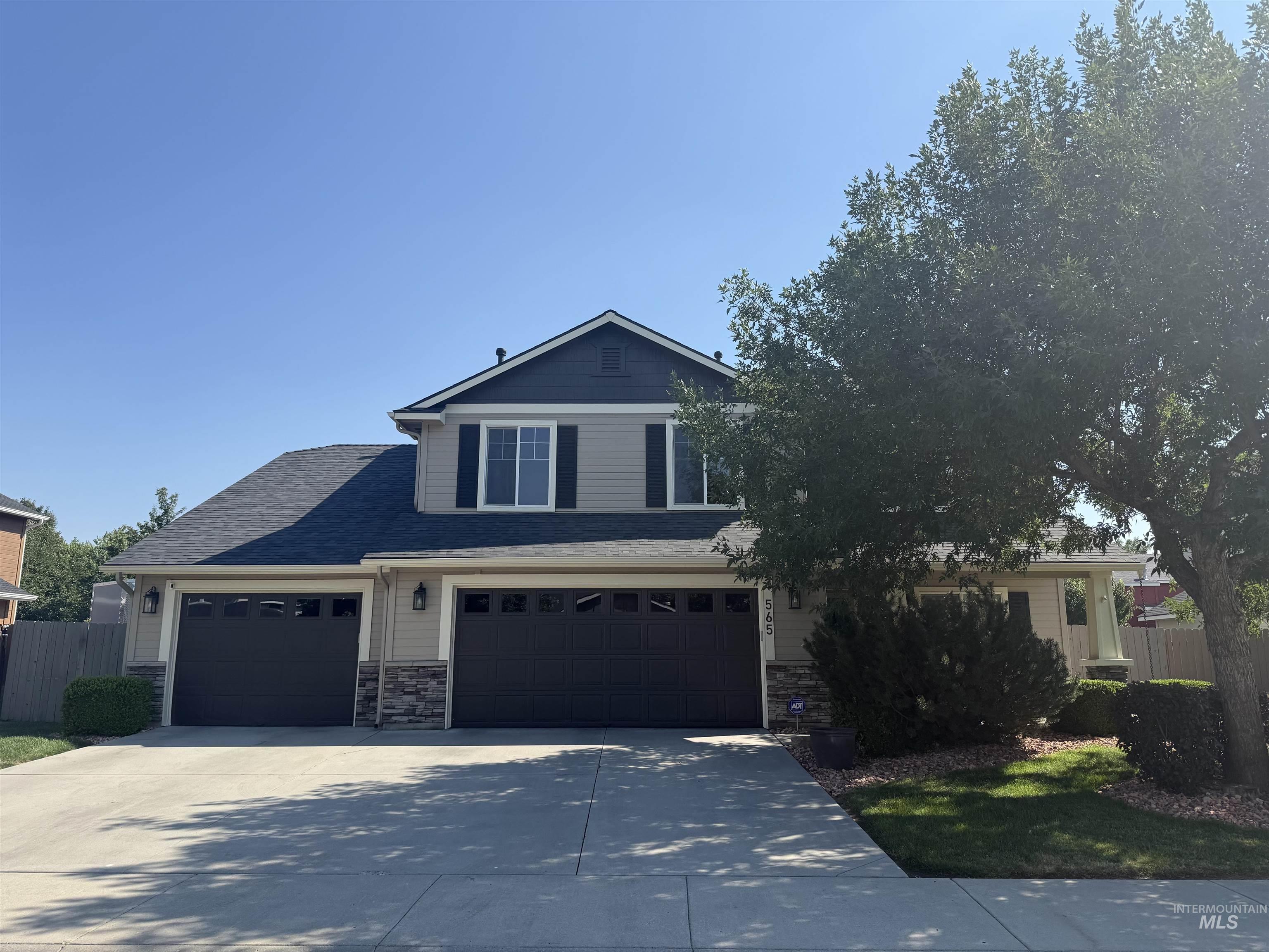 565 E Anton Street, Meridian, Idaho 83646, 5 Bedrooms, 2.5 Bathrooms, Residential For Sale, Price $649,900,MLS 98996179