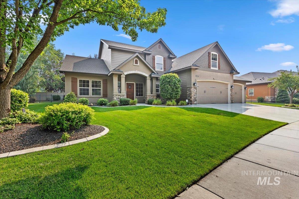 3910 S Tavistock Place, Meridian, Idaho 83642, 3 Bedrooms, 2.5 Bathrooms, Residential For Sale, Price $895,000,MLS 98996192