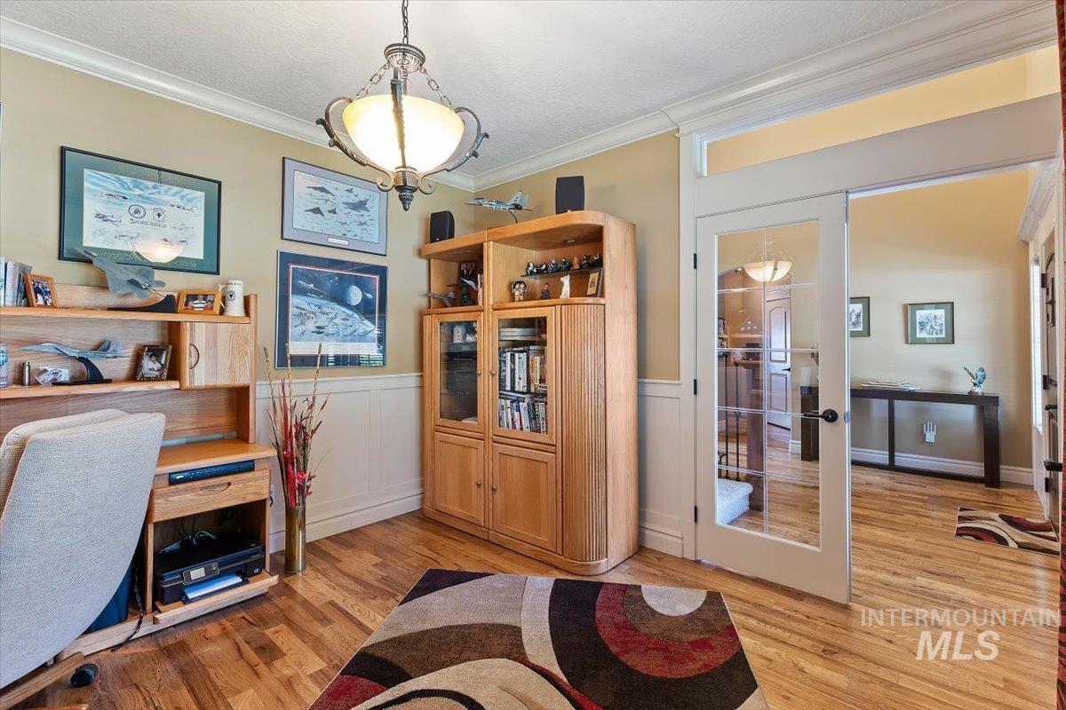 3910 S Tavistock Place, Meridian, Idaho 83642, 3 Bedrooms, 2.5 Bathrooms, Residential For Sale, Price $845,000,MLS 98996192