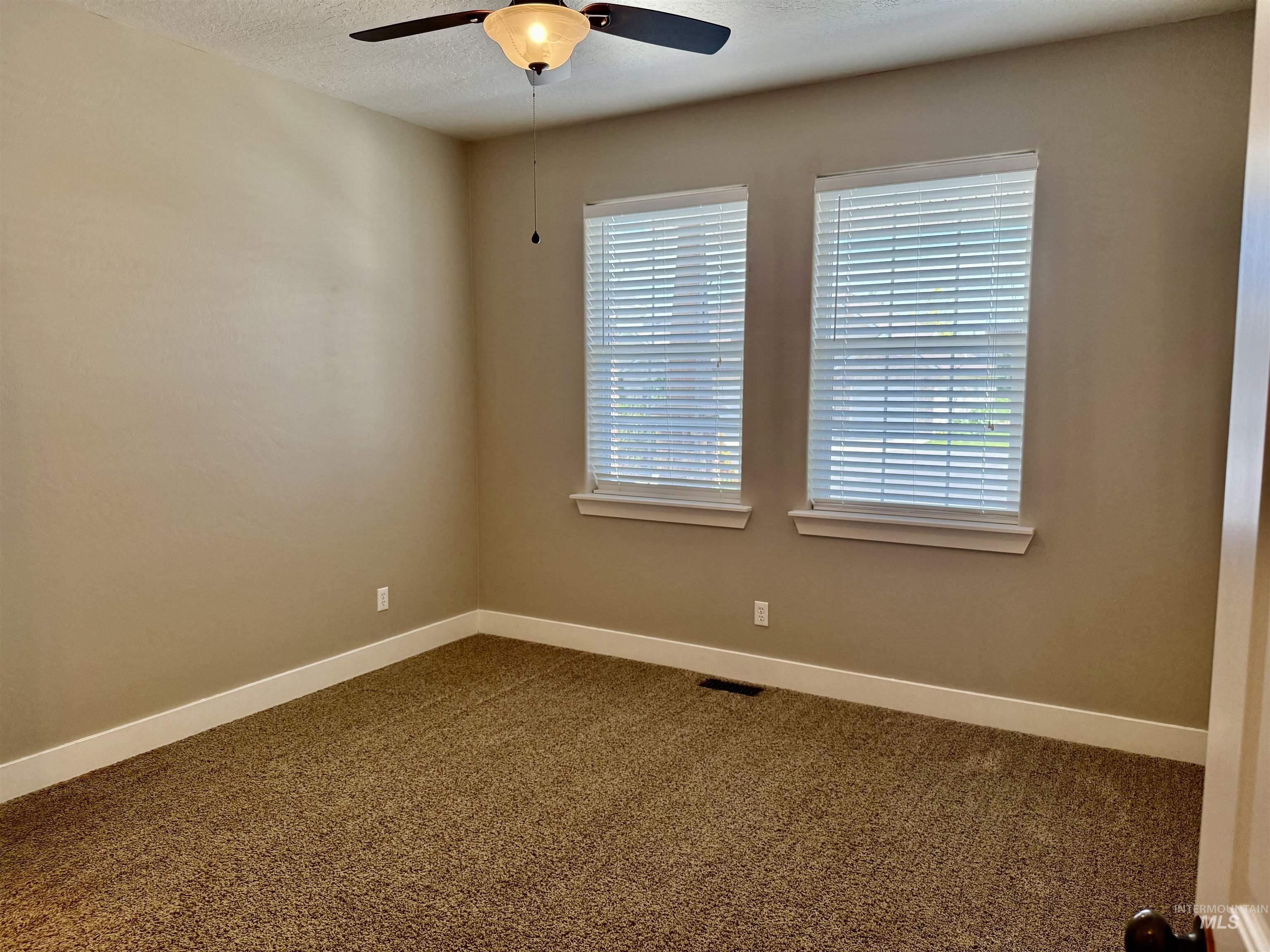 2132 Candleridge Dr., Twin Falls, Idaho 83301, 4 Bedrooms, 2.5 Bathrooms, Residential For Sale, Price $545,000,MLS 98996195