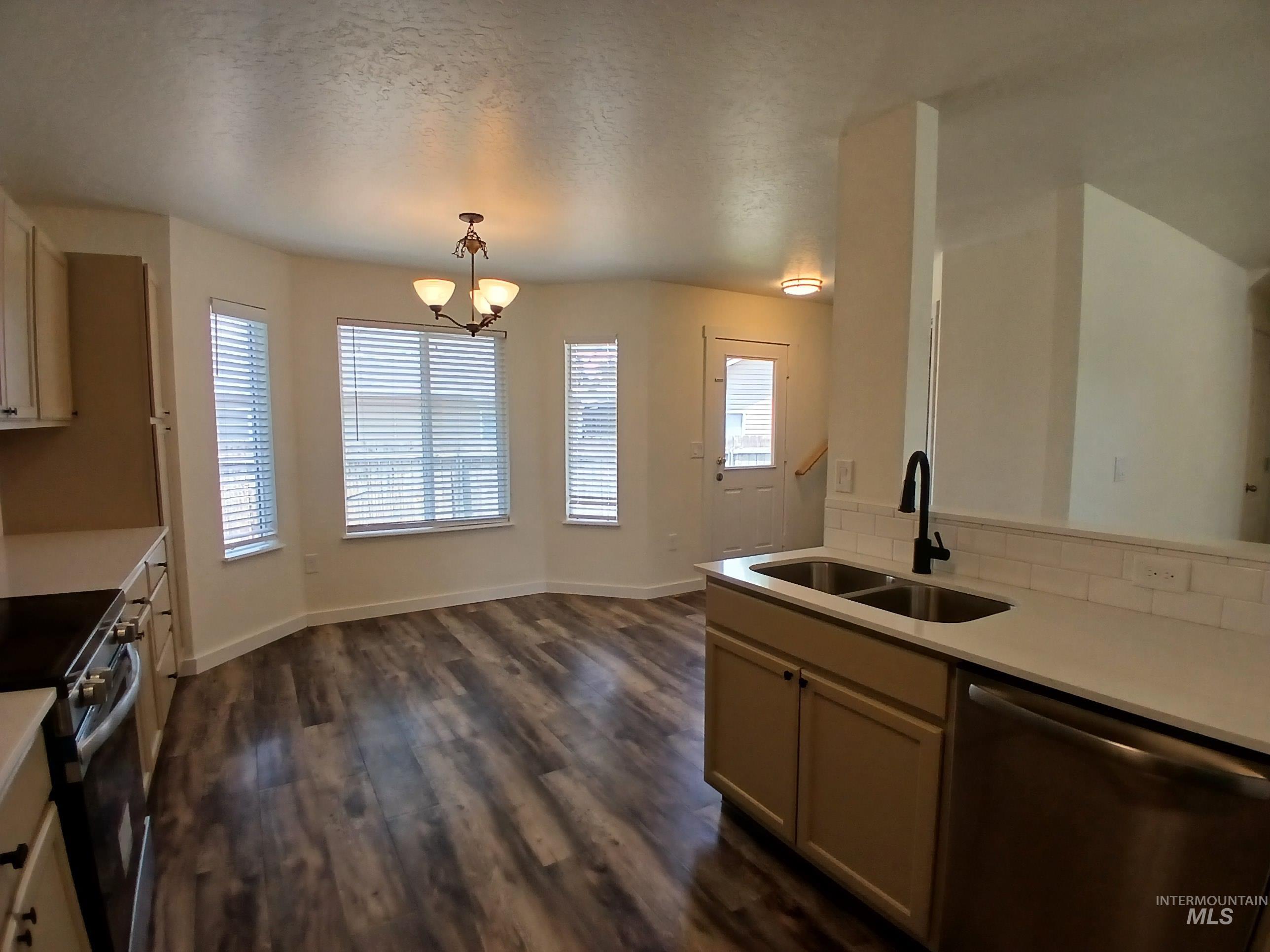 1421 W Orchard Ave, Nampa, Idaho 83651, 3 Bedrooms, 1.5 Bathrooms, Residential For Sale, Price $339,900,MLS 98996198