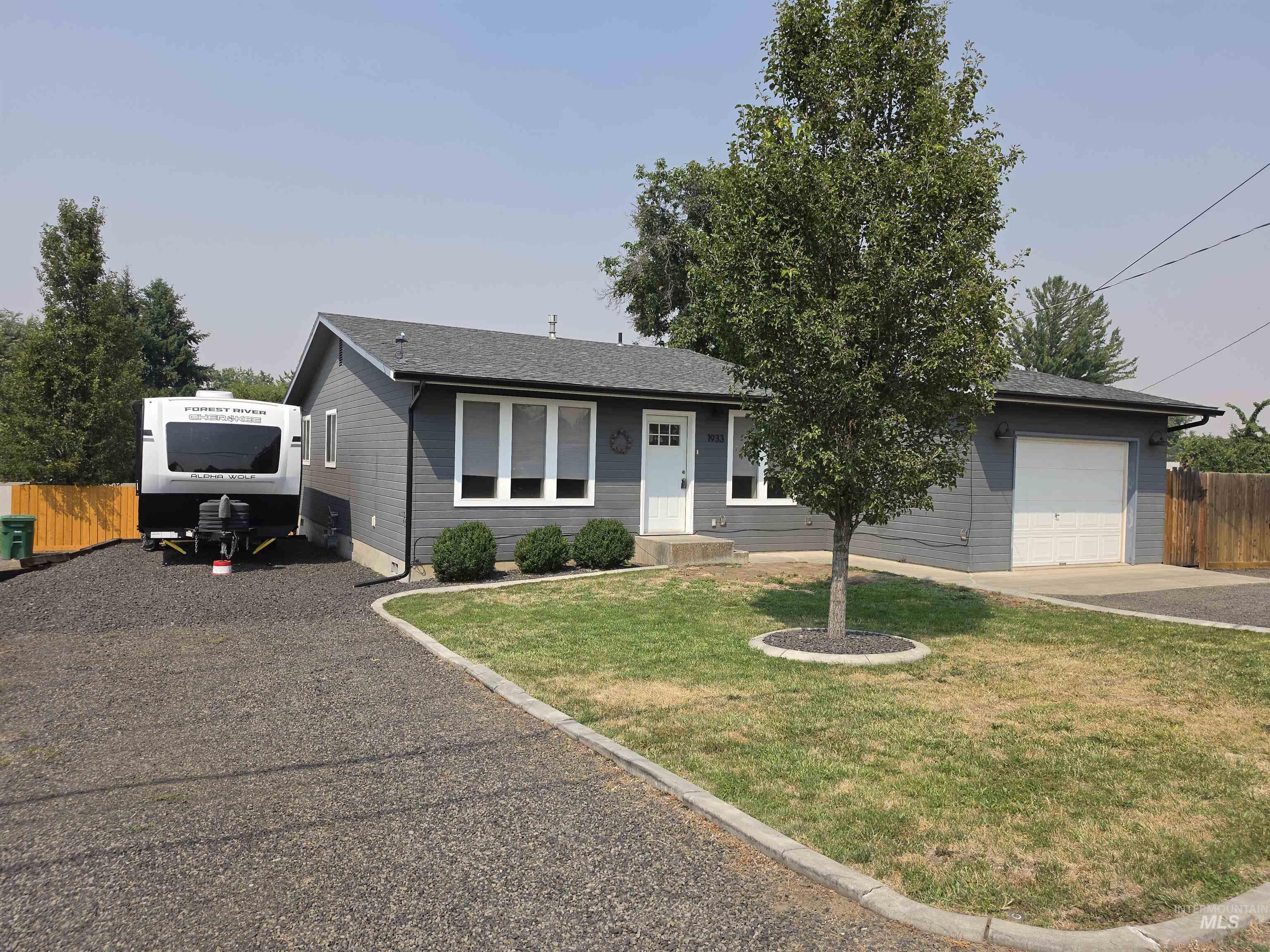 1933 Grelle Ave., Lewiston, Idaho 83501, 3 Bedrooms, 1 Bathroom, Residential For Sale, Price $385,000,MLS 98996199