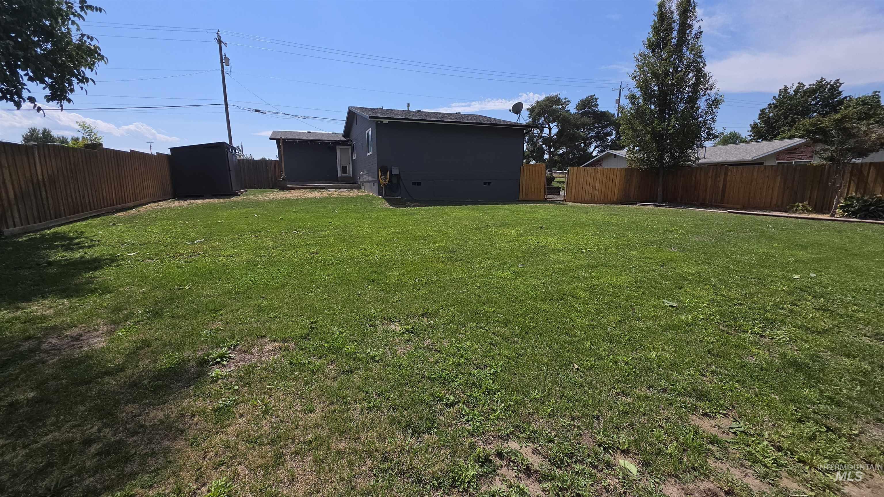 1933 Grelle Ave., Lewiston, Idaho 83501, 3 Bedrooms, 1 Bathroom, Residential For Sale, Price $385,000,MLS 98996199