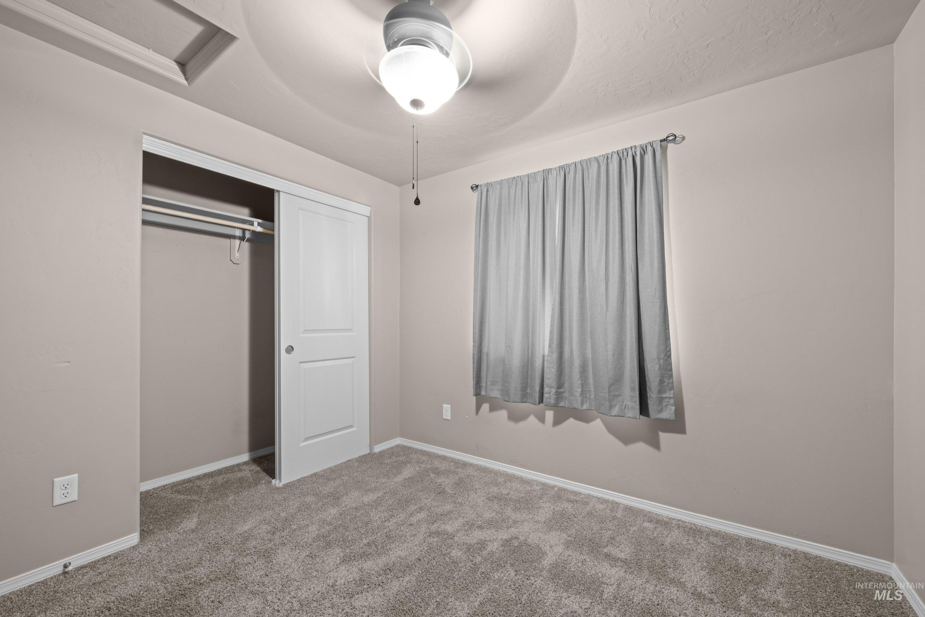 13 S Hawthorne Ave, Middleton, Idaho 83644, 3 Bedrooms, 2 Bathrooms, Residential For Sale, Price $350,000,MLS 98996206
