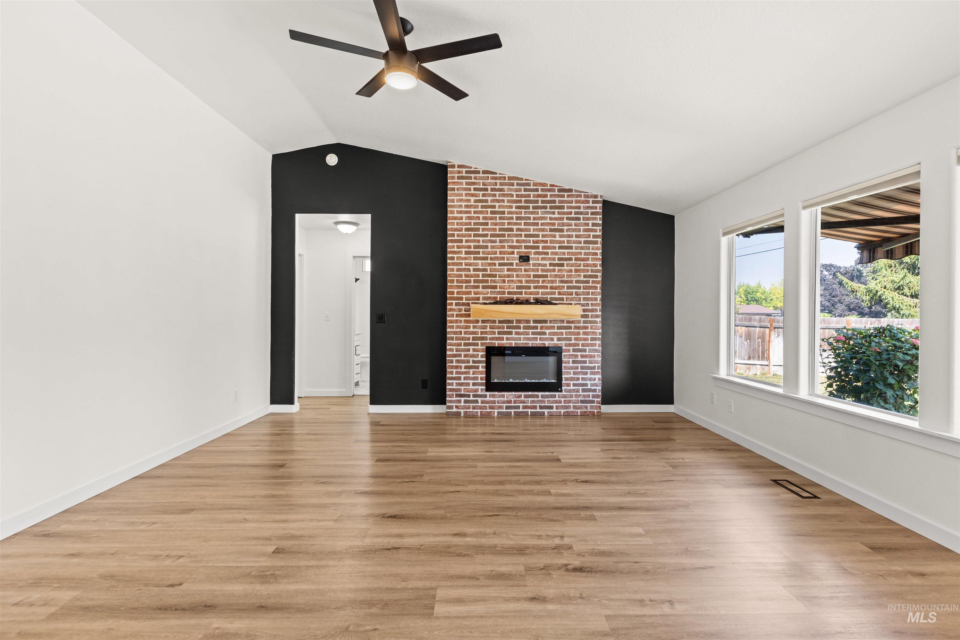 680 W Applegate St, Meridian, Idaho 83642, 4 Bedrooms, 2 Bathrooms, Residential For Sale, Price $514,888,MLS 98996222