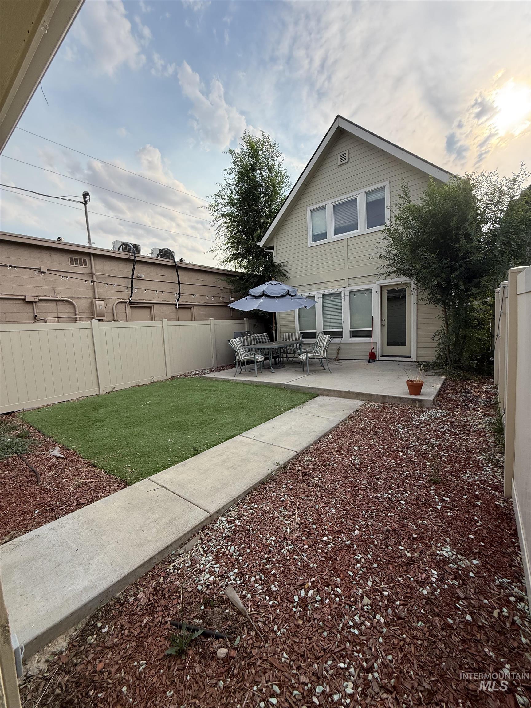 1538 S Robert St, Boise, Idaho 83705, 3 Bedrooms, 3 Bathrooms, Rental For Rent, Price $3,300,MLS 98996227