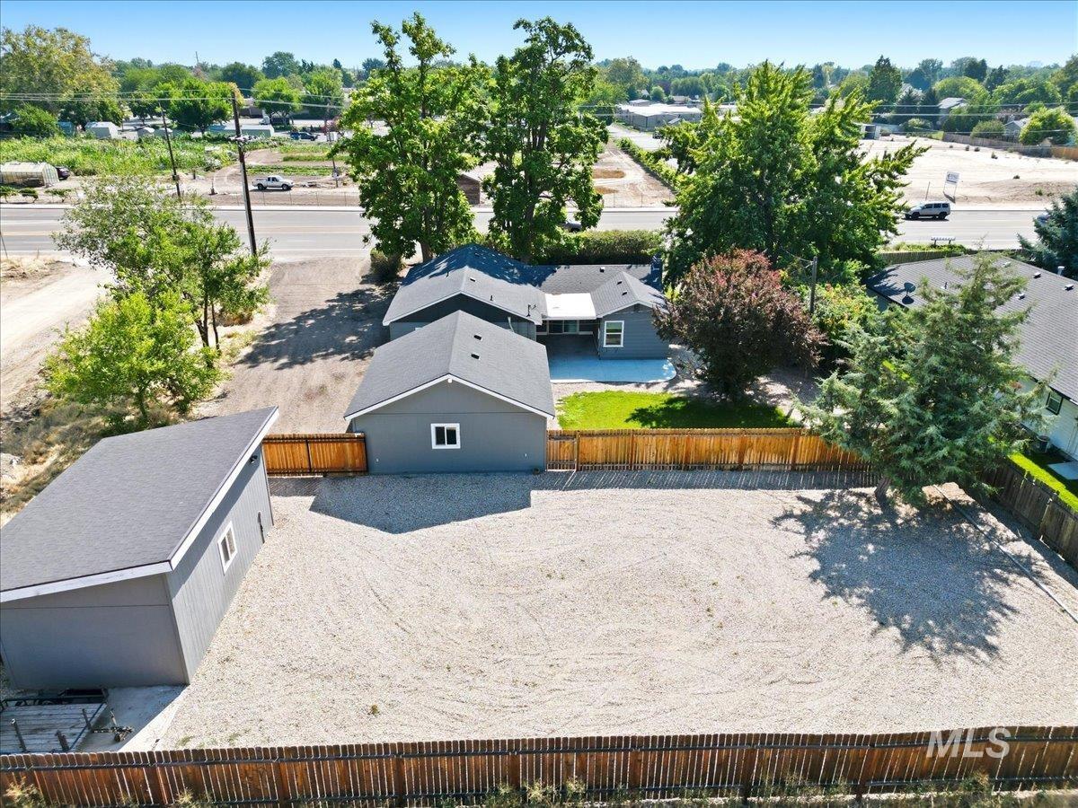 3029 N Maple Grove Rd, Boise, Idaho 83704, 3 Bedrooms, 2 Bathrooms, Residential Income For Sale, Price $499,000, 98996233