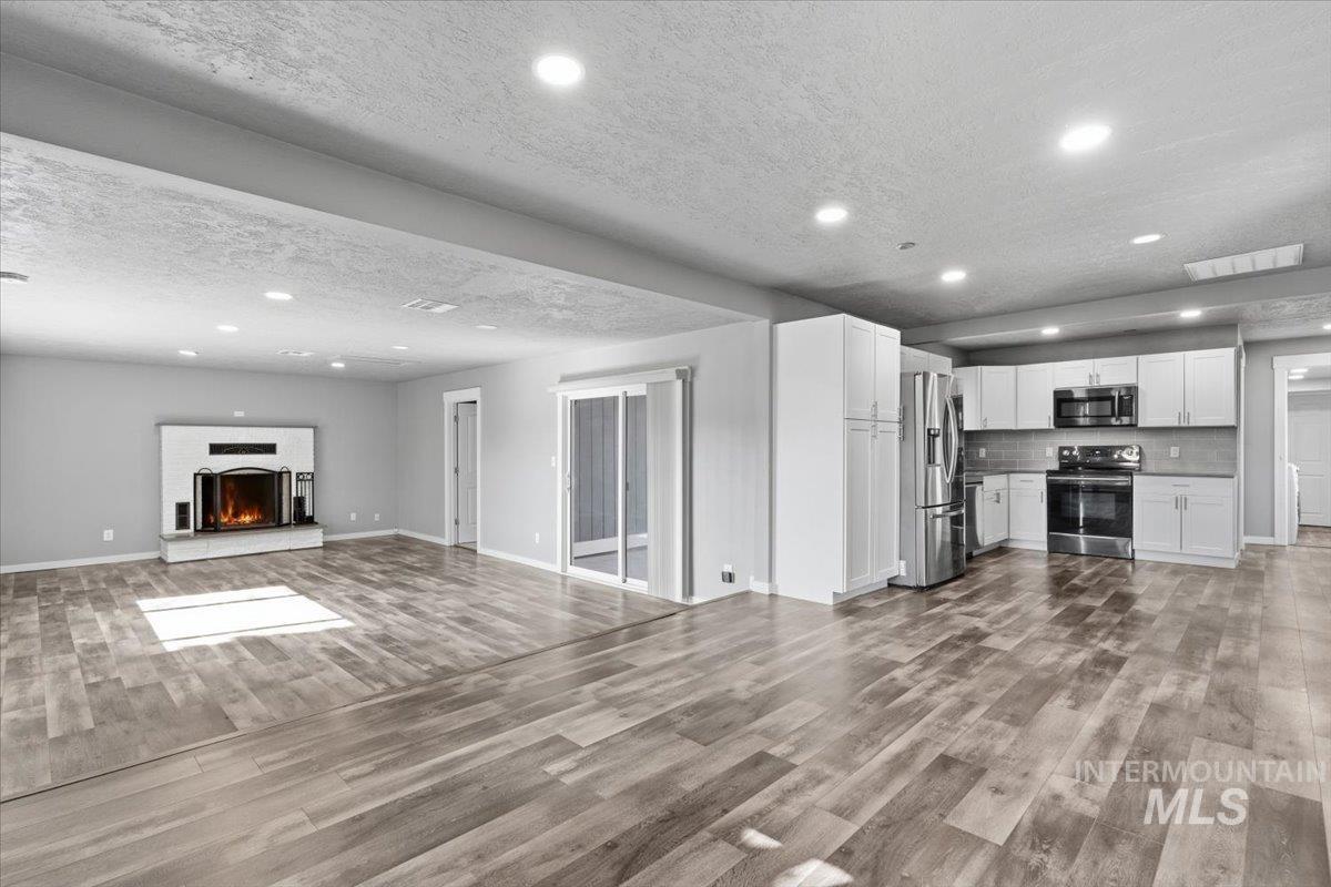 3029 N Maple Grove Rd, Boise, Idaho 83704, 3 Bedrooms, 2 Bathrooms, Residential Income For Sale, Price $499,000, 98996233