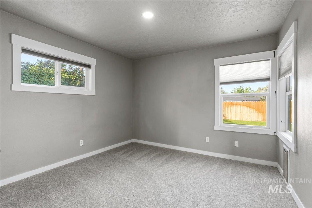 3029 N Maple Grove Rd, Boise, Idaho 83704, 3 Bedrooms, 2 Bathrooms, Residential Income For Sale, Price $499,000, 98996233