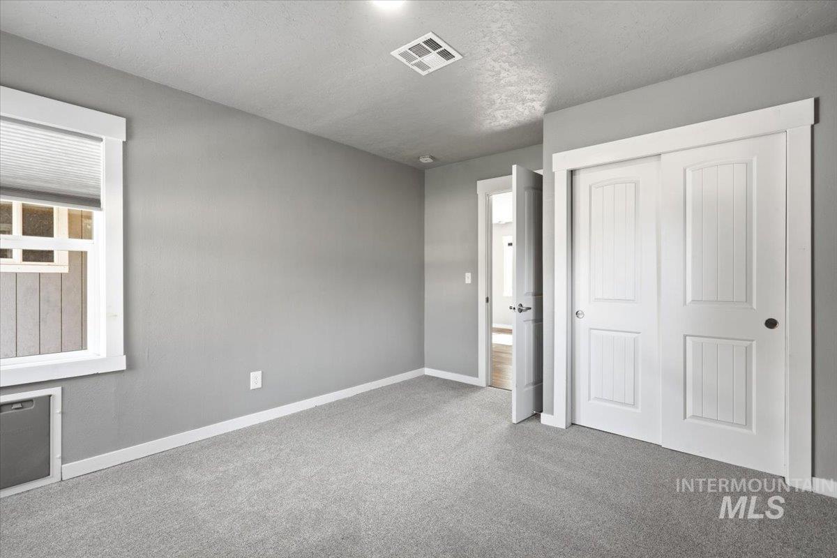 3029 N Maple Grove Rd, Boise, Idaho 83704, 3 Bedrooms, 2 Bathrooms, Residential Income For Sale, Price $499,000, 98996233