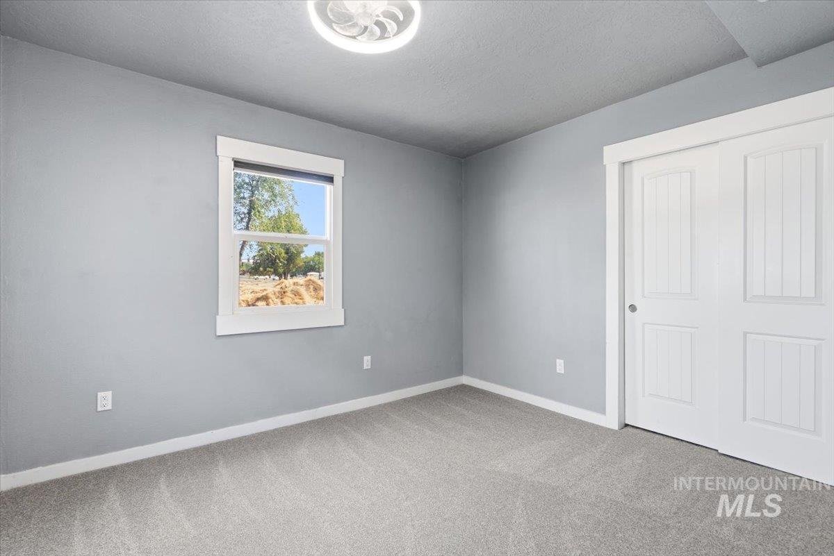 3029 N Maple Grove Rd, Boise, Idaho 83704, 3 Bedrooms, 2 Bathrooms, Residential Income For Sale, Price $499,000, 98996233