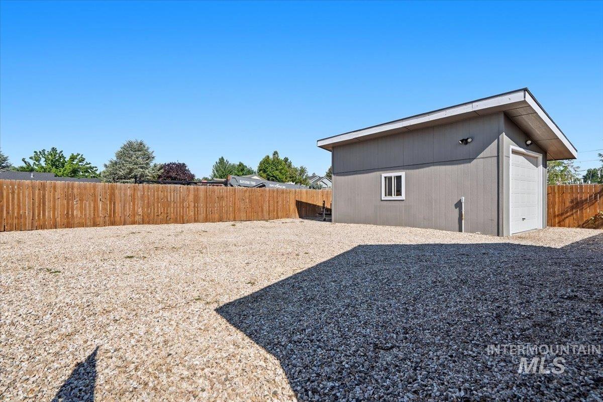 3029 N Maple Grove Rd, Boise, Idaho 83704, 3 Bedrooms, 2 Bathrooms, Residential Income For Sale, Price $499,000, 98996233