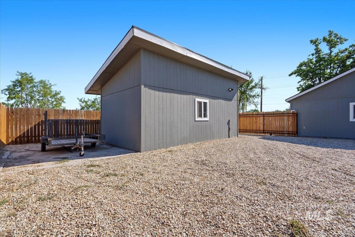 3029 N Maple Grove Rd, Boise, Idaho 83704, 3 Bedrooms, 2 Bathrooms, Residential Income For Sale, Price $499,000, 98996233