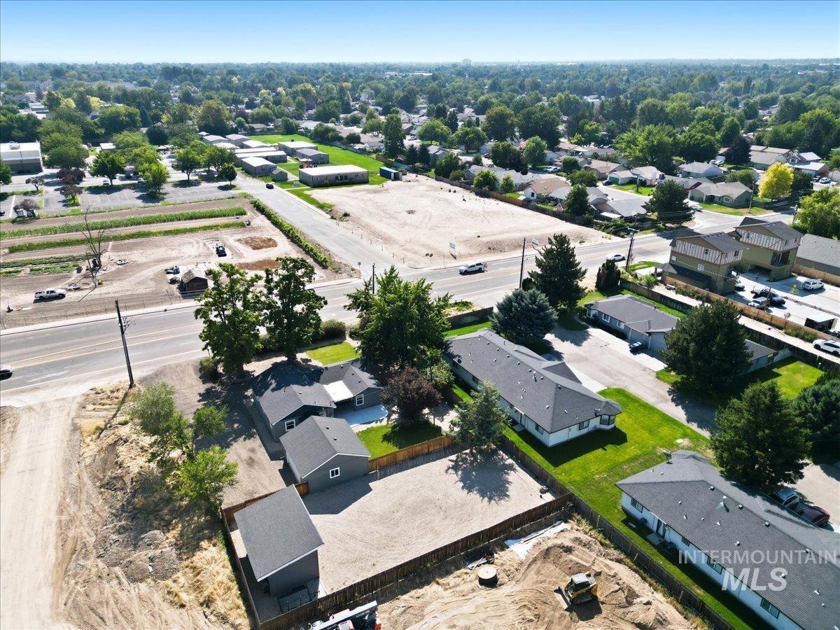 3029 N Maple Grove Rd, Boise, Idaho 83704, 3 Bedrooms, 2 Bathrooms, Residential Income For Sale, Price $499,000, 98996233