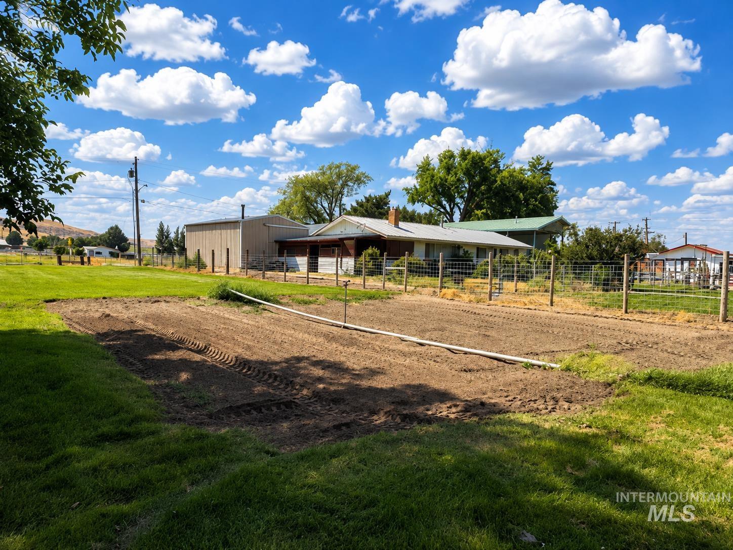 678 N Elmore Ave, Glenns Ferry, Idaho 83623, 4 Bedrooms, 2 Bathrooms, Residential For Sale, Price $599,000,MLS 98996247
