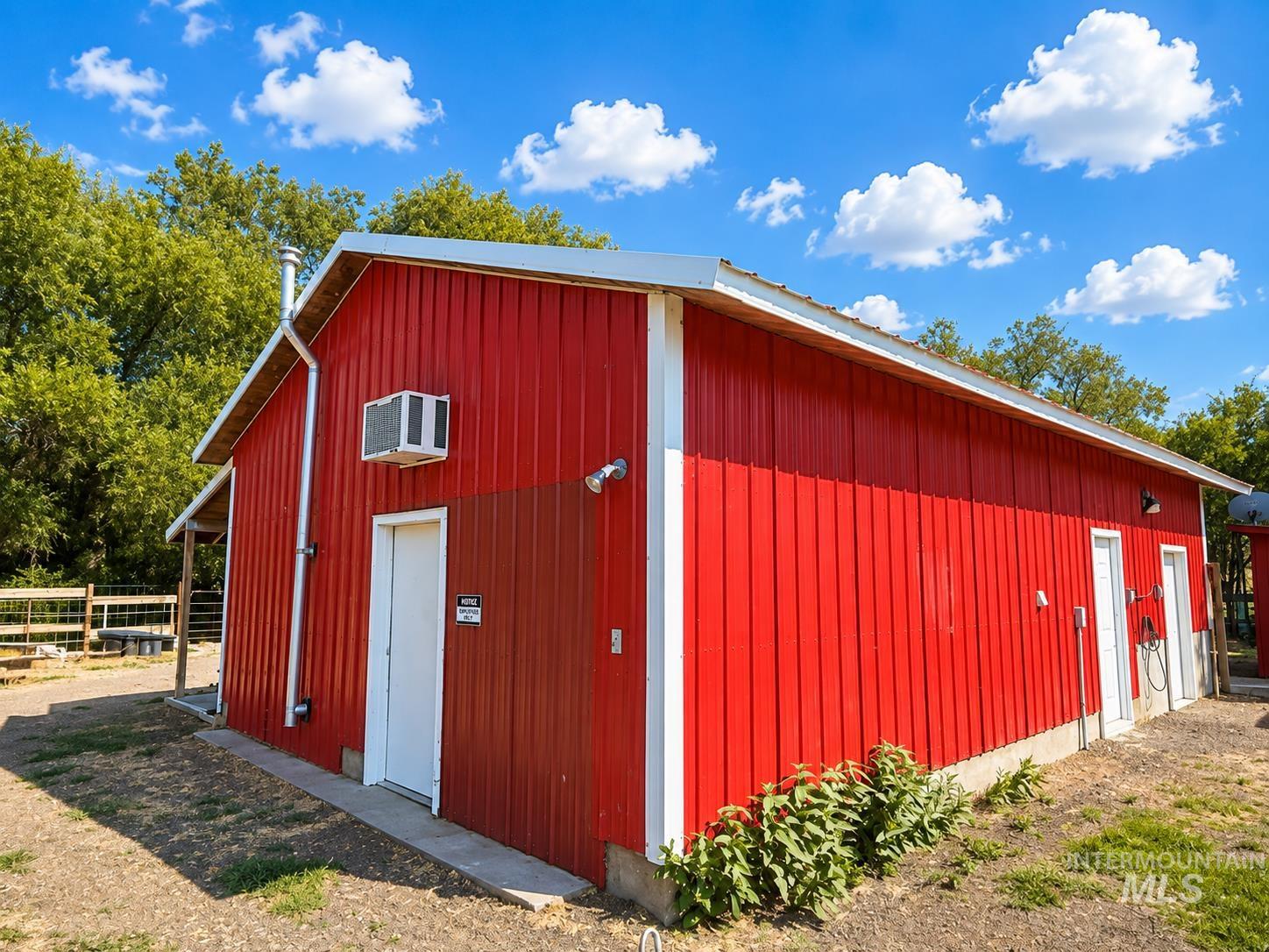 678 N Elmore Ave, Glenns Ferry, Idaho 83623, 4 Bedrooms, 2 Bathrooms, Residential For Sale, Price $599,000,MLS 98996247