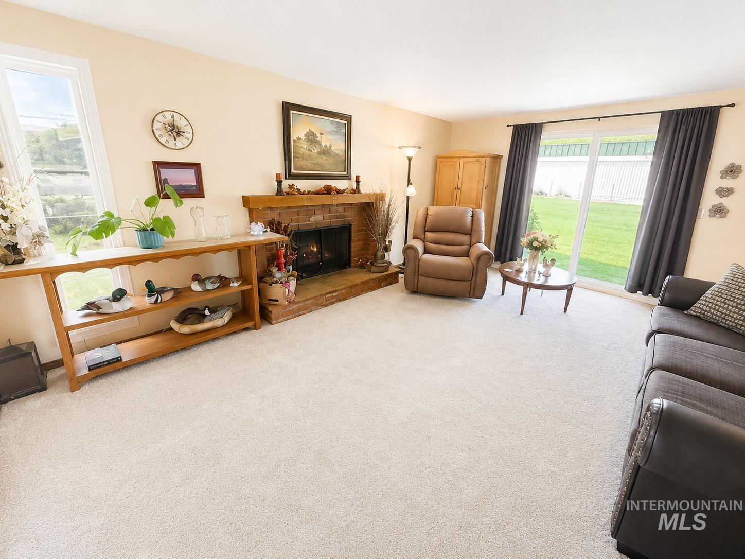 678 N Elmore Ave, Glenns Ferry, Idaho 83623, 4 Bedrooms, 2 Bathrooms, Residential For Sale, Price $599,000,MLS 98996247