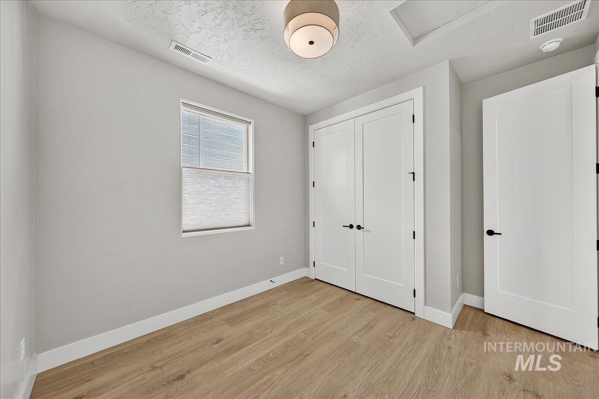 45 N Feather Reed Ave., Meridian, Idaho 83642, 3 Bedrooms, 2.5 Bathrooms, Residential For Sale, Price $549,900,MLS 98996248