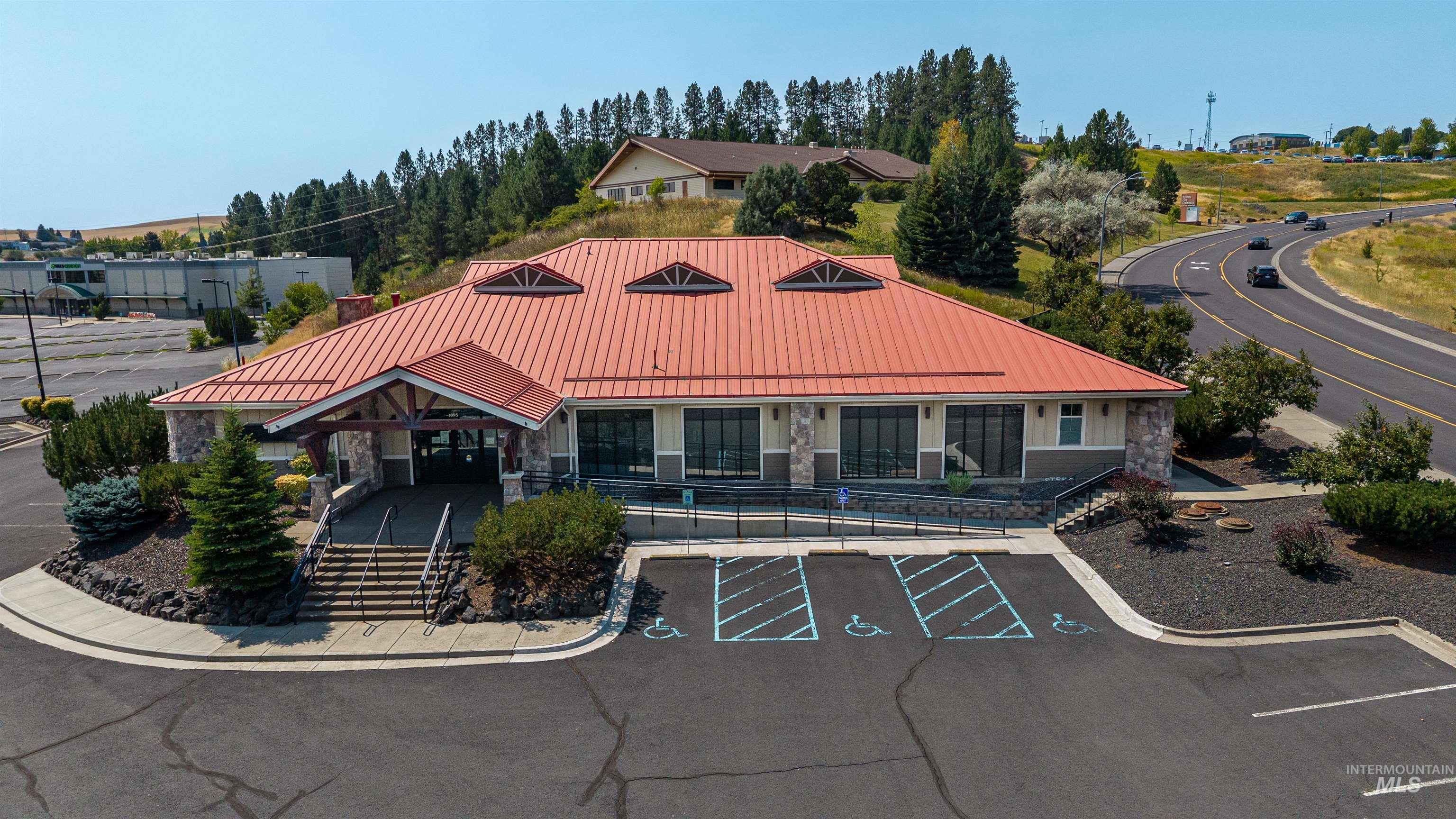 1095 SE Bishiop BLVD, Pullman, Washington 99163, Business/Commercial For Sale, Price $3,000,000,MLS 98996249