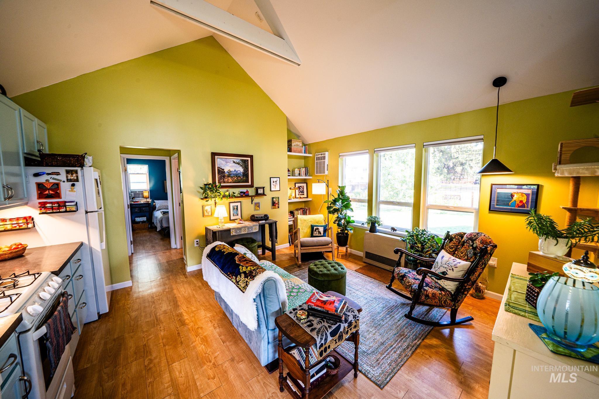 121 W South 3rd Street, Grangeville, Idaho 83530, 1 Bedroom, 1 Bathroom, Residential For Sale, Price $229,000, 98996250