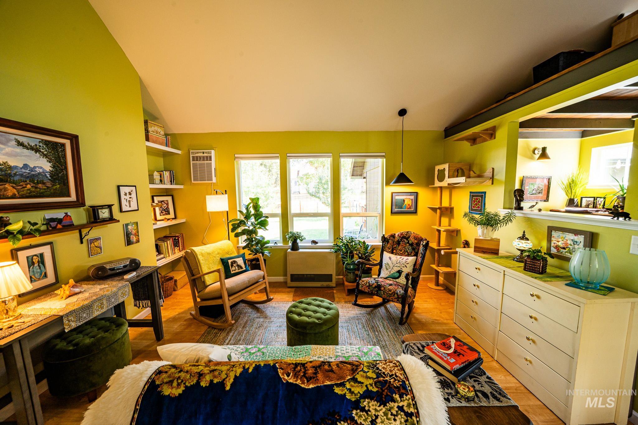 121 W South 3rd Street, Grangeville, Idaho 83530, 1 Bedroom, 1 Bathroom, Residential For Sale, Price $229,000, 98996250