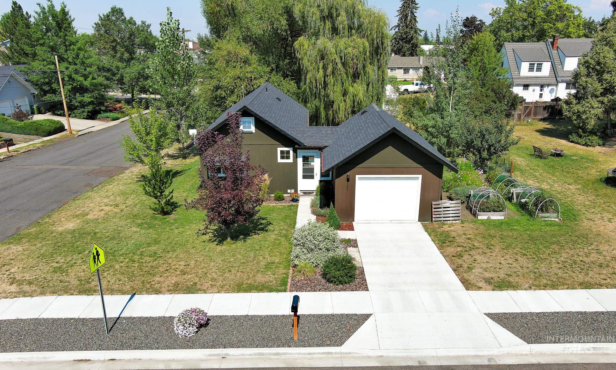 121 W South 3rd Street, Grangeville, Idaho 83530, 1 Bedroom, 1 Bathroom, Residential For Sale, Price $229,000, 98996250