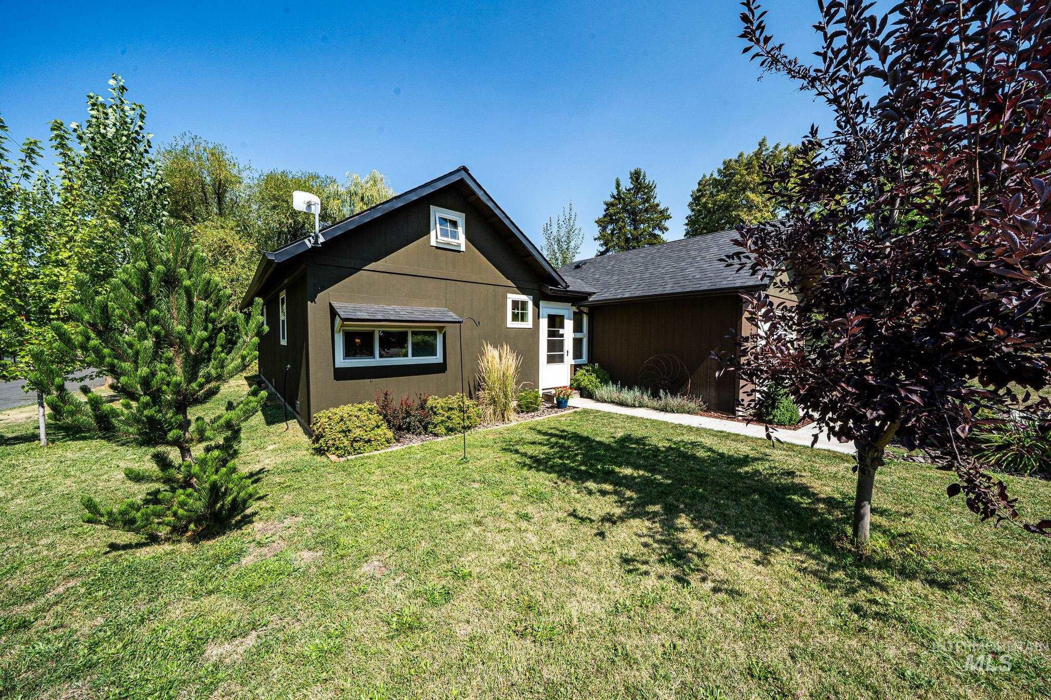 121 W South 3rd Street, Grangeville, Idaho 83530, 1 Bedroom, 1 Bathroom, Residential For Sale, Price $229,000, 98996250