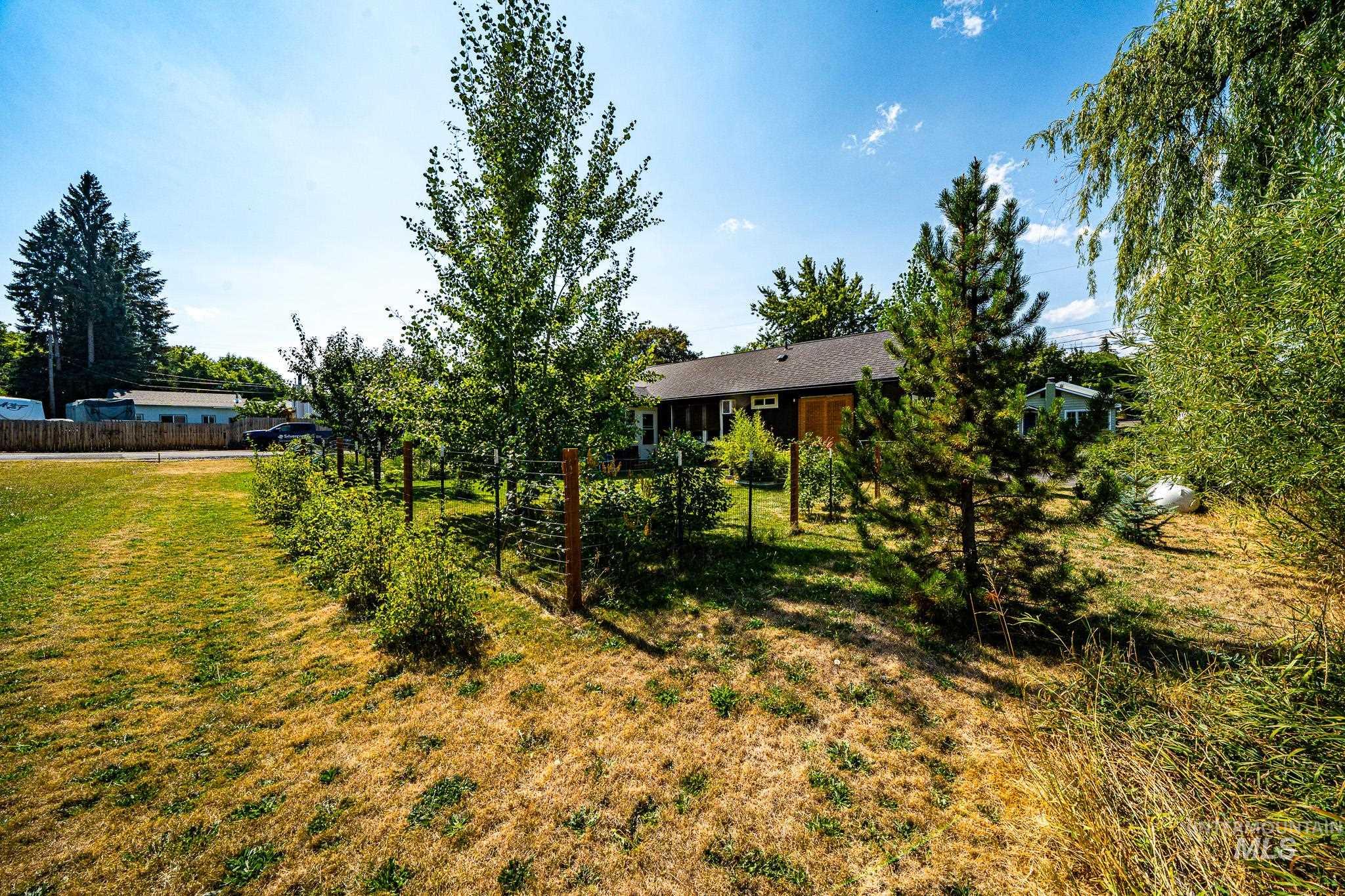 121 W South 3rd Street, Grangeville, Idaho 83530, 1 Bedroom, 1 Bathroom, Residential For Sale, Price $229,000, 98996250