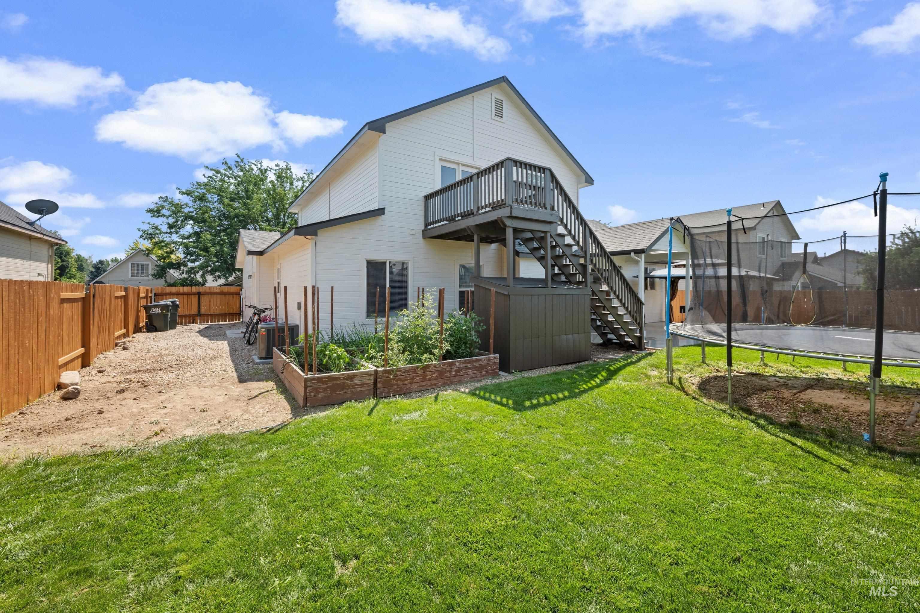1282 W Castro Dr, Kuna, Idaho 83634, 4 Bedrooms, 3 Bathrooms, Residential For Sale, Price $475,000,MLS 98996251