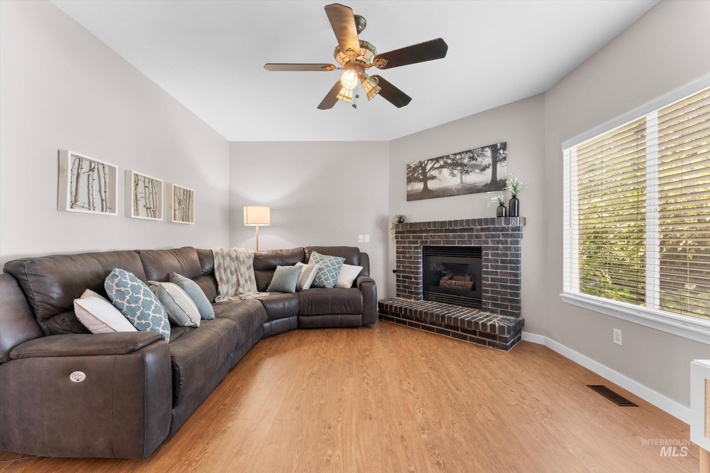 2790 W Forecast St, Meridian, Idaho 83642, 3 Bedrooms, 2 Bathrooms, Residential For Sale, Price $439,900,MLS 98996254