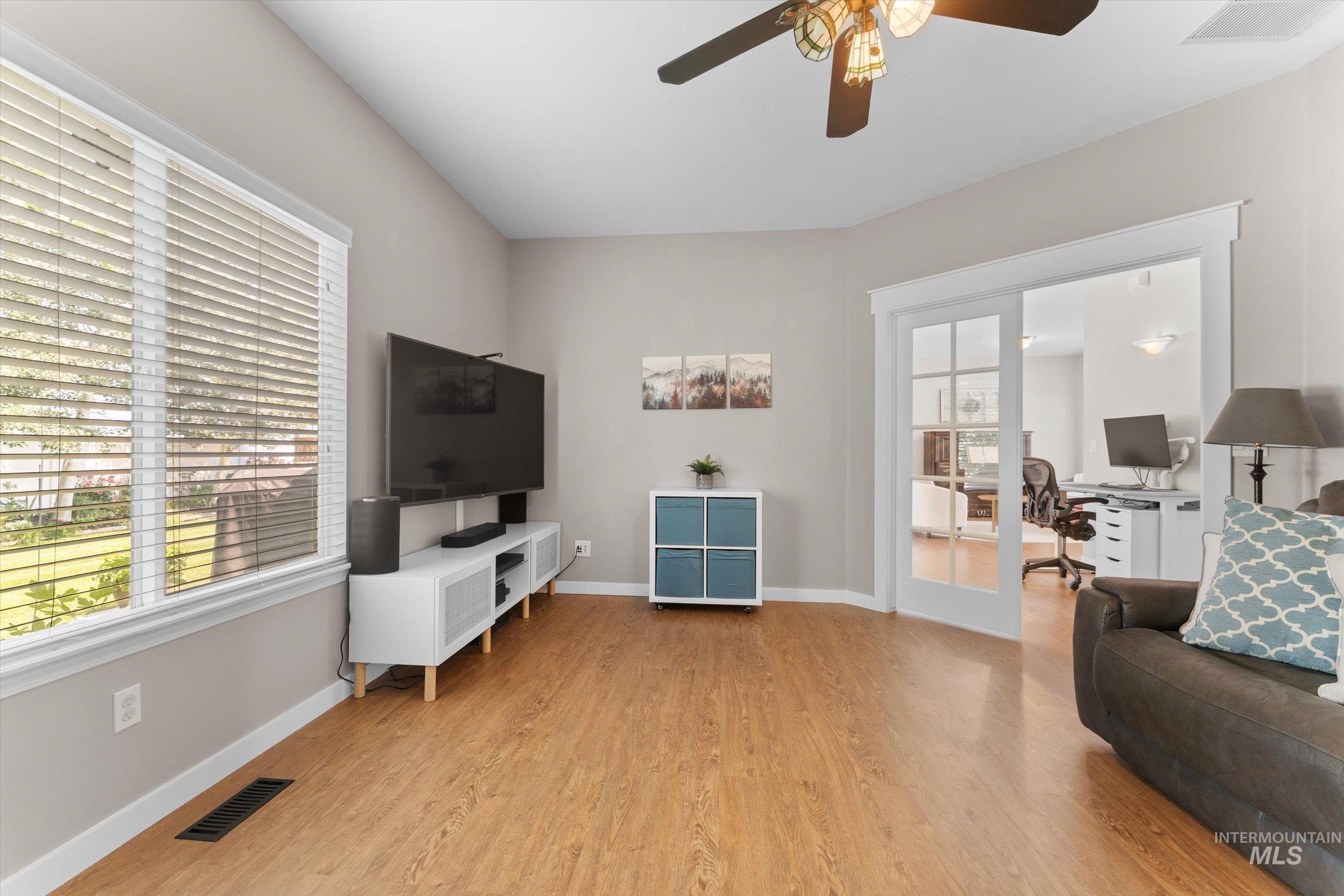 2790 W Forecast St, Meridian, Idaho 83642, 3 Bedrooms, 2 Bathrooms, Residential For Sale, Price $439,900,MLS 98996254