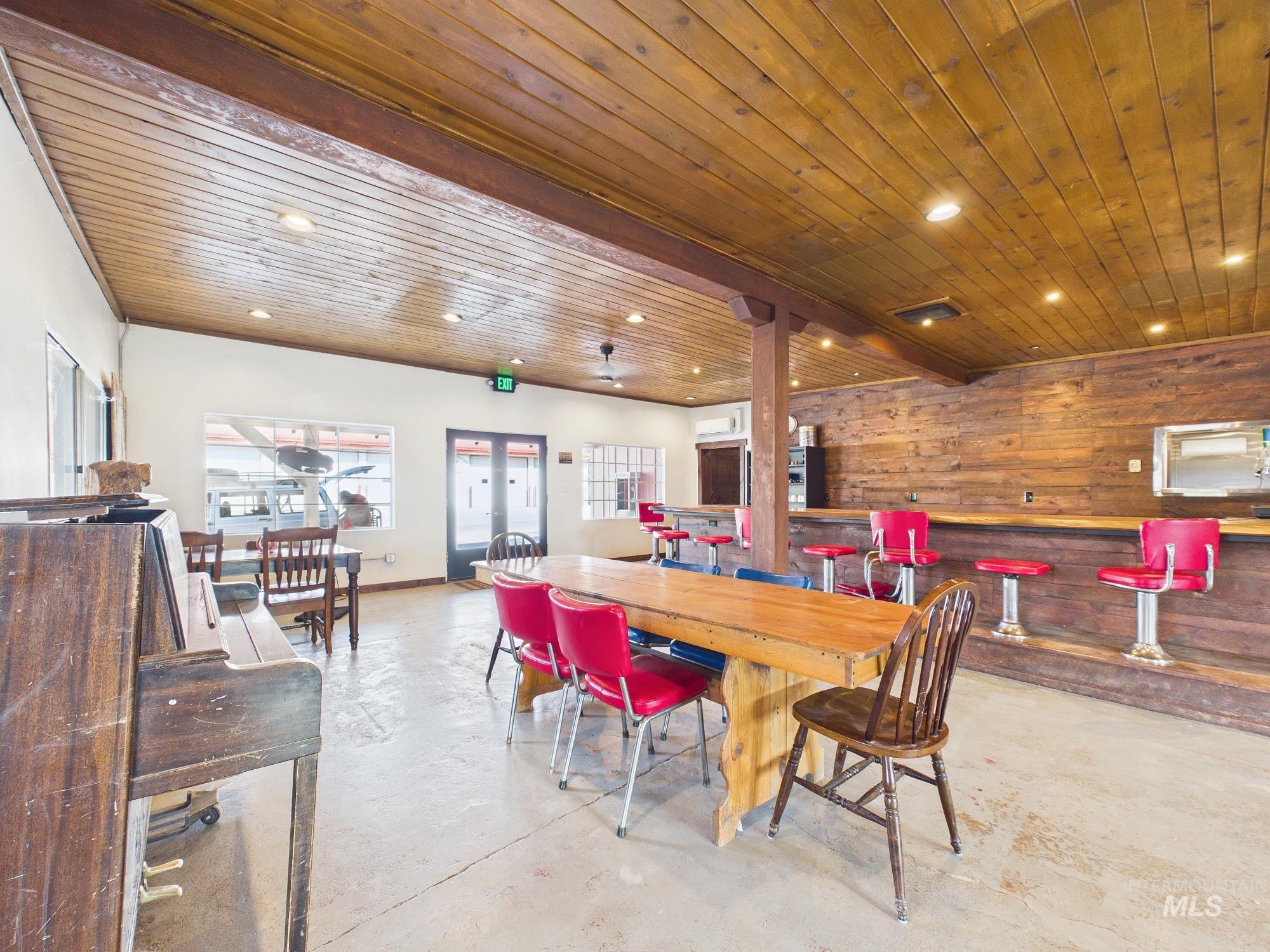22001 Sweet Ola Hwy, Ola, Idaho 83657, 2 Bedrooms, Business/Commercial For Sale, Price $650,000,MLS 98996256