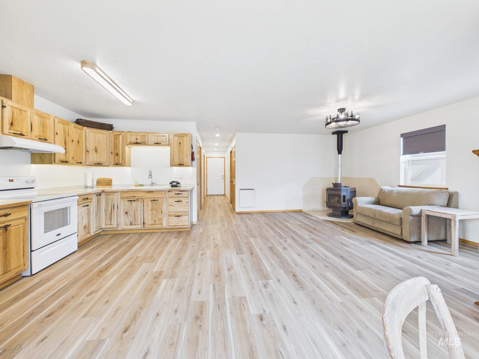 22001 Sweet Ola Hwy, Ola, Idaho 83657, 2 Bedrooms, Business/Commercial For Sale, Price $650,000,MLS 98996256